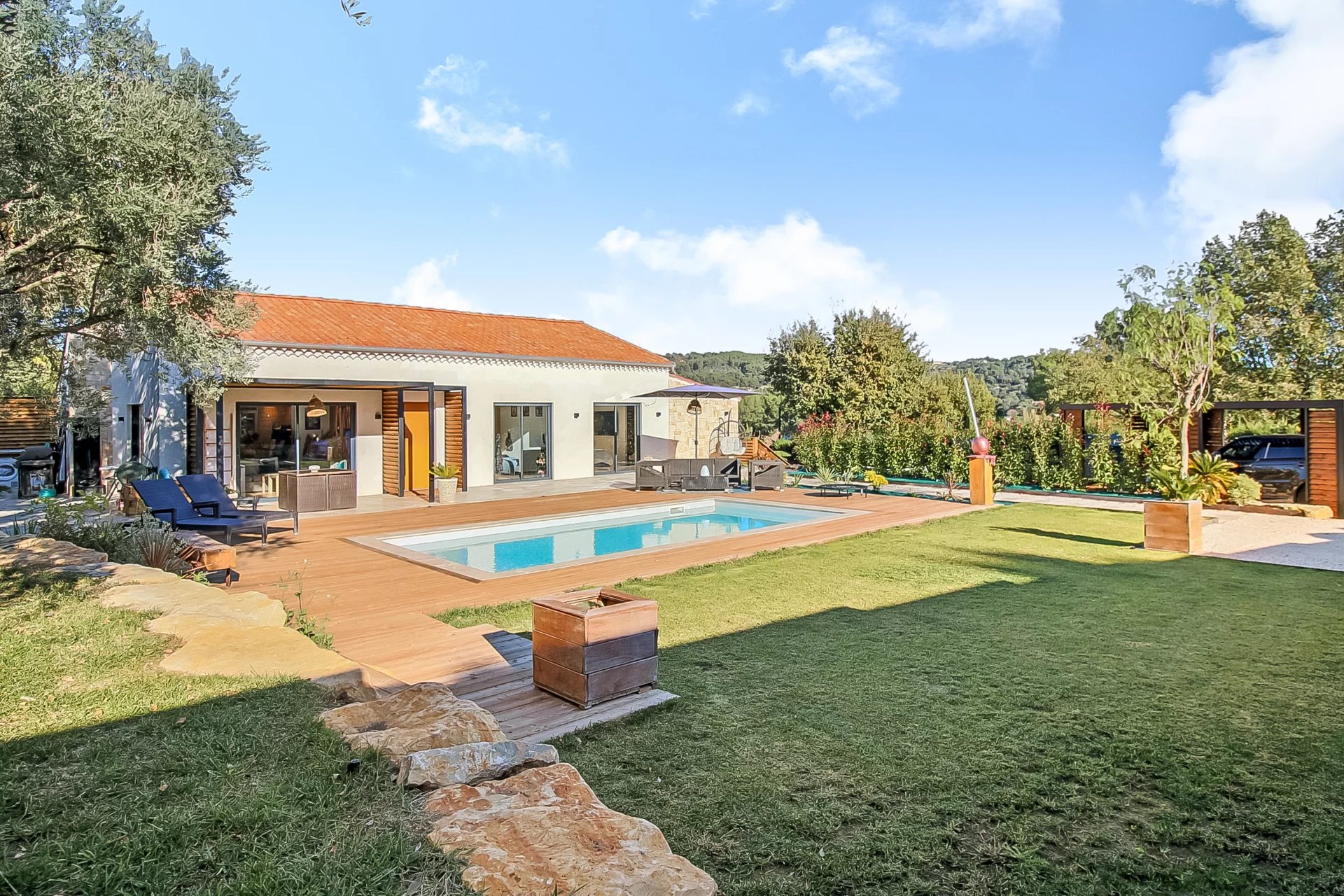 Maison 5 pièces - 150m² - MOUGINS