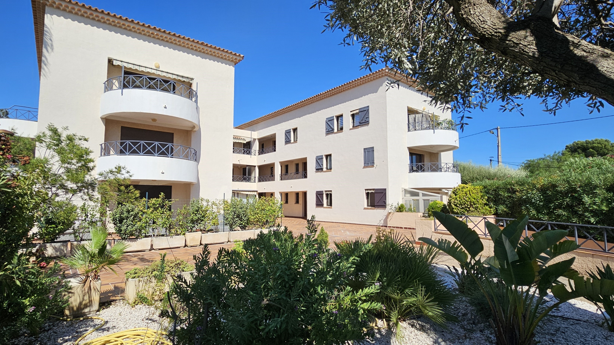 Appartement 1 pièce - 42m² - BANDOL