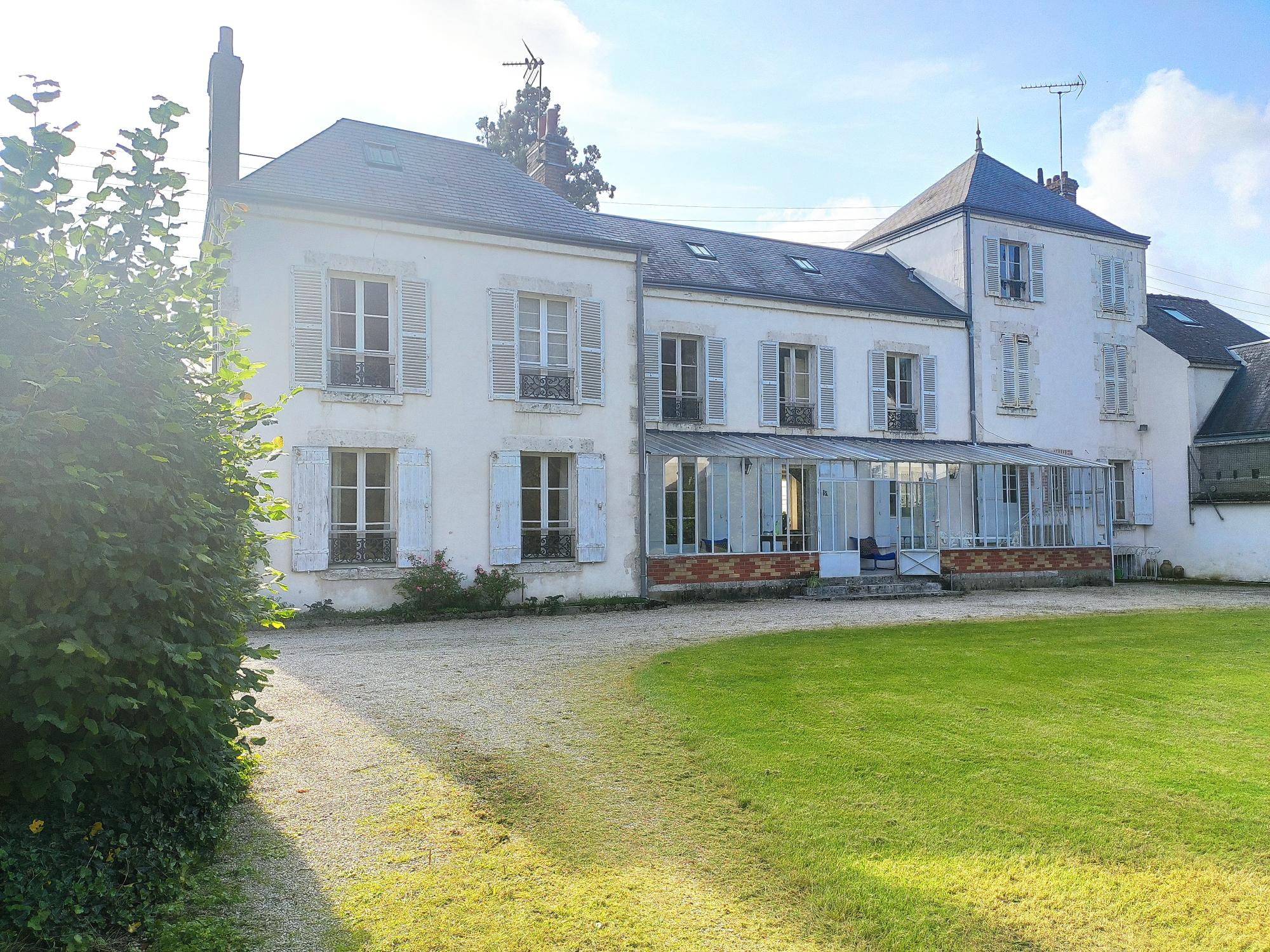 Maison 9 pièces - 246m² - MEUNG SUR LOIRE