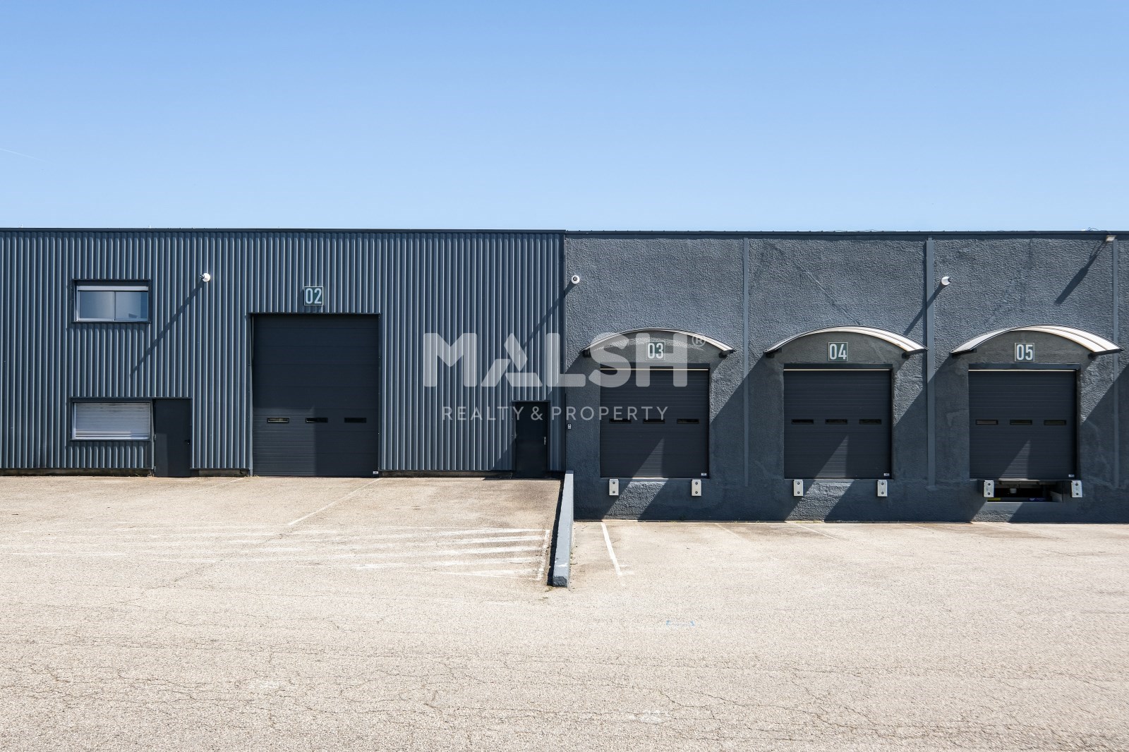 Local industriel  - 5 974m²