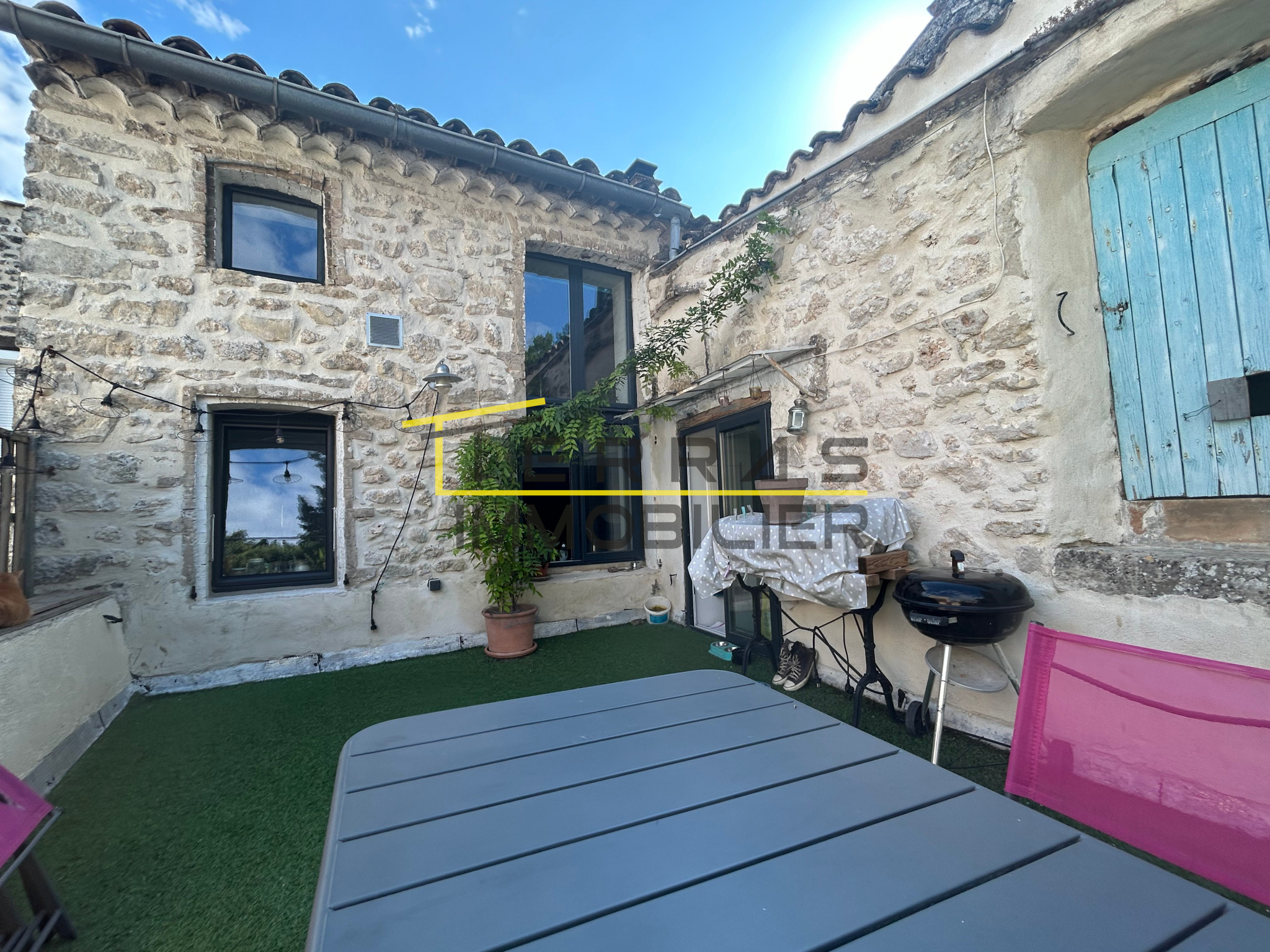 Maison 4 pièces - 83m² - GRIGNAN