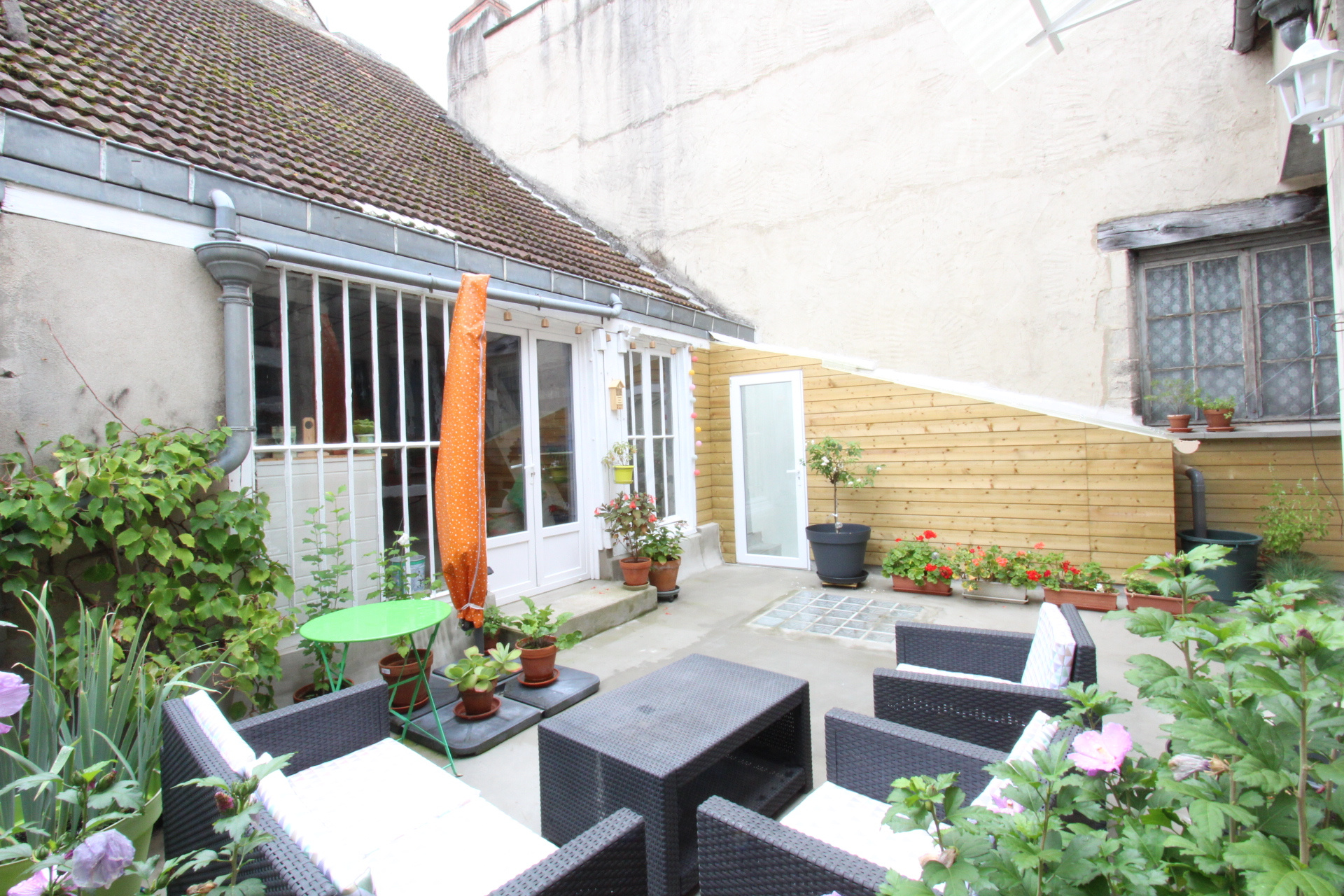 Immeuble  - 140m² - LA CHARITE SUR LOIRE