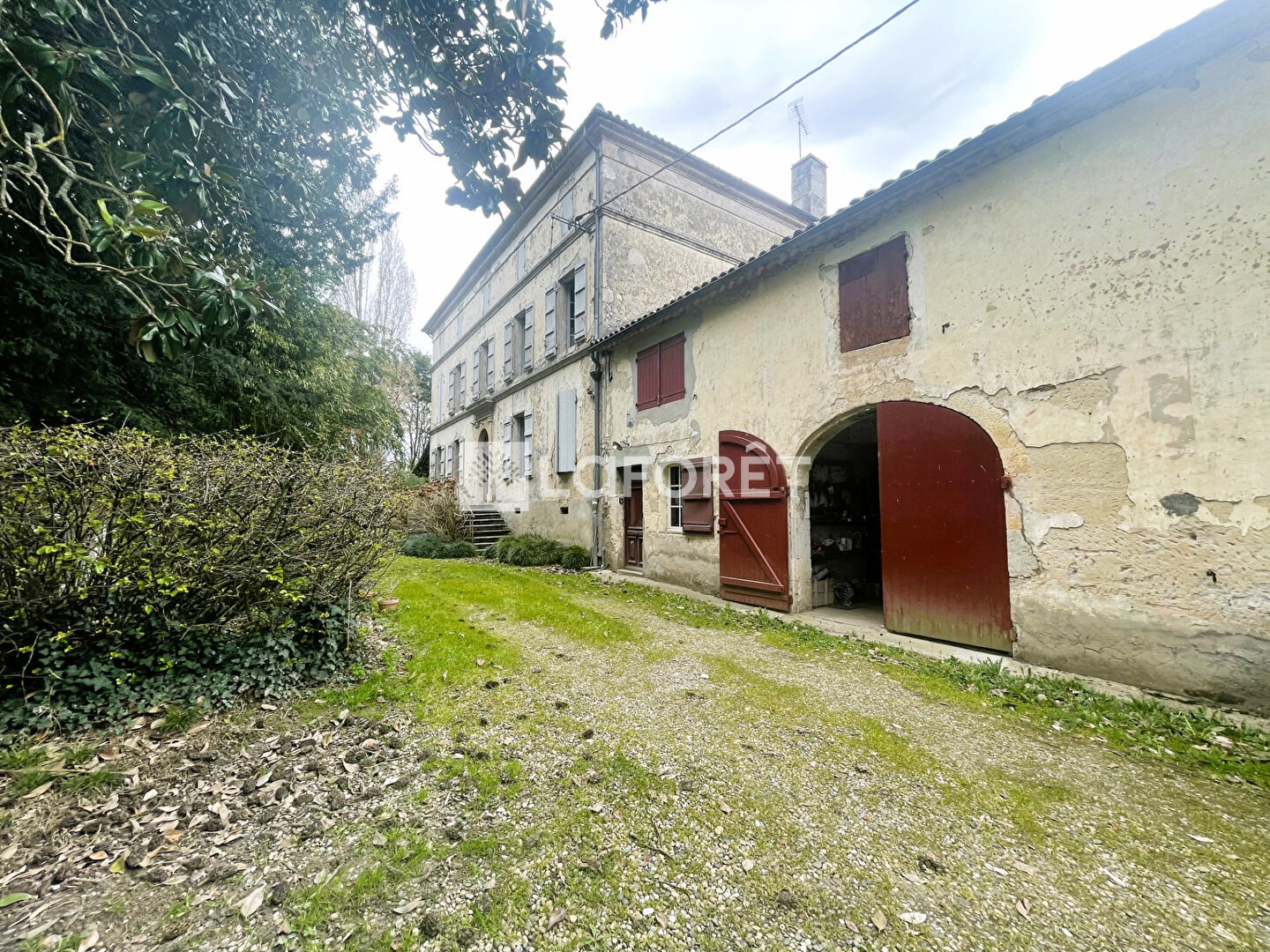 Maison 8 pièces - 350m²