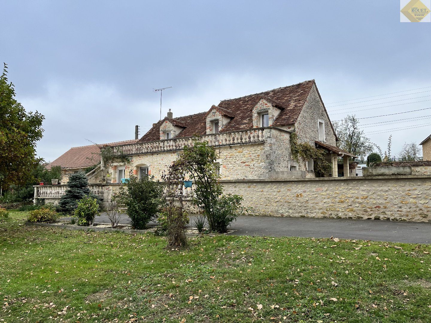 Maison 6 pièces - 213m²