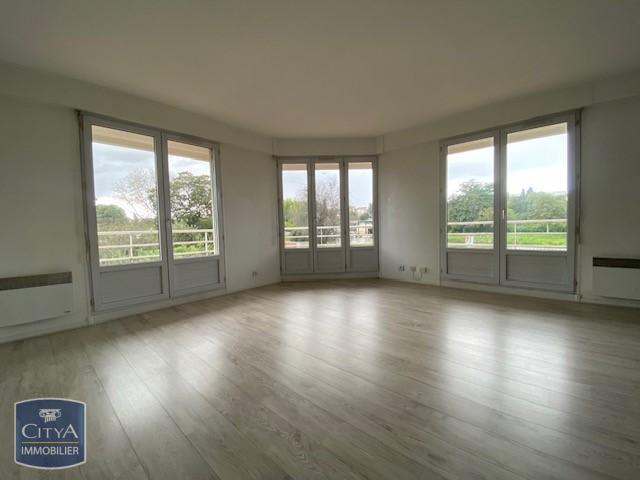 Appartement 3 pièces - 74m² - VILLENOY