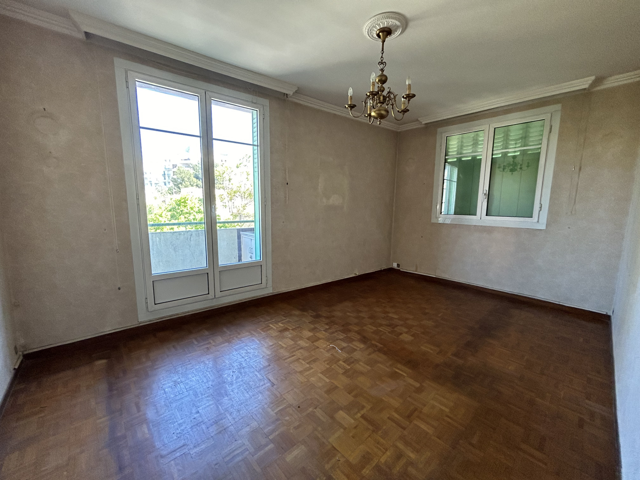 Appartement 3 pièces - 58m² - MARSEILLE  - 4ème