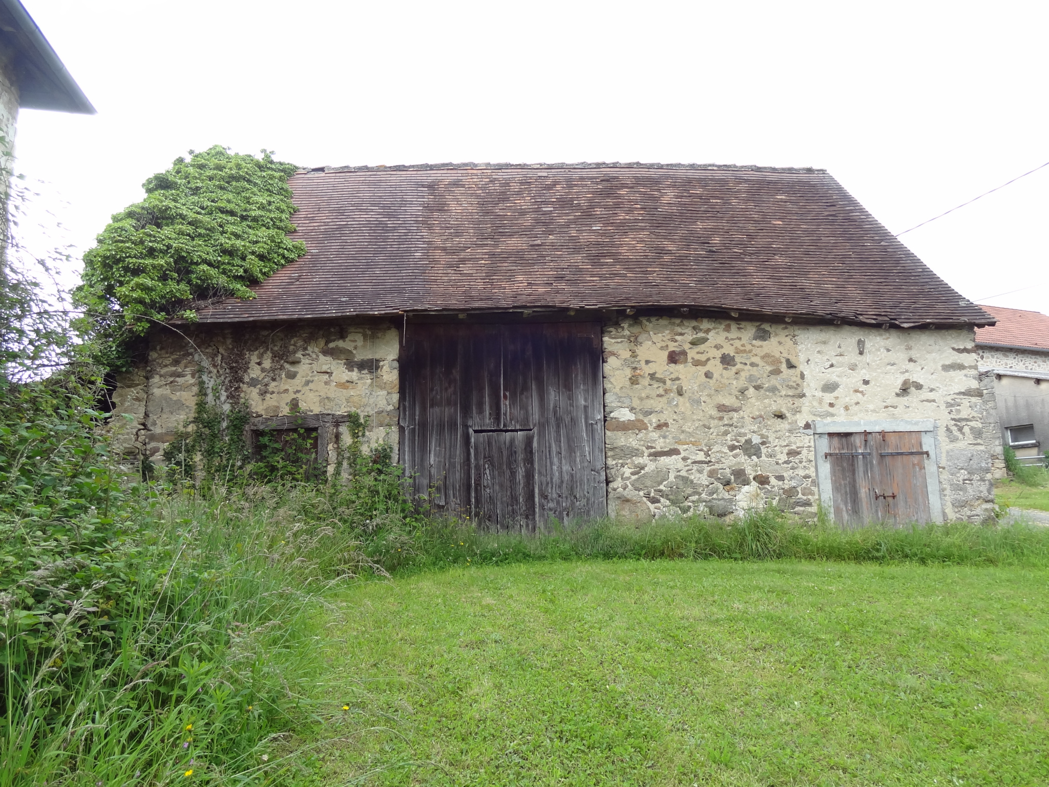 Maison 1 pièce - 90m² - BUSSIERE GALANT