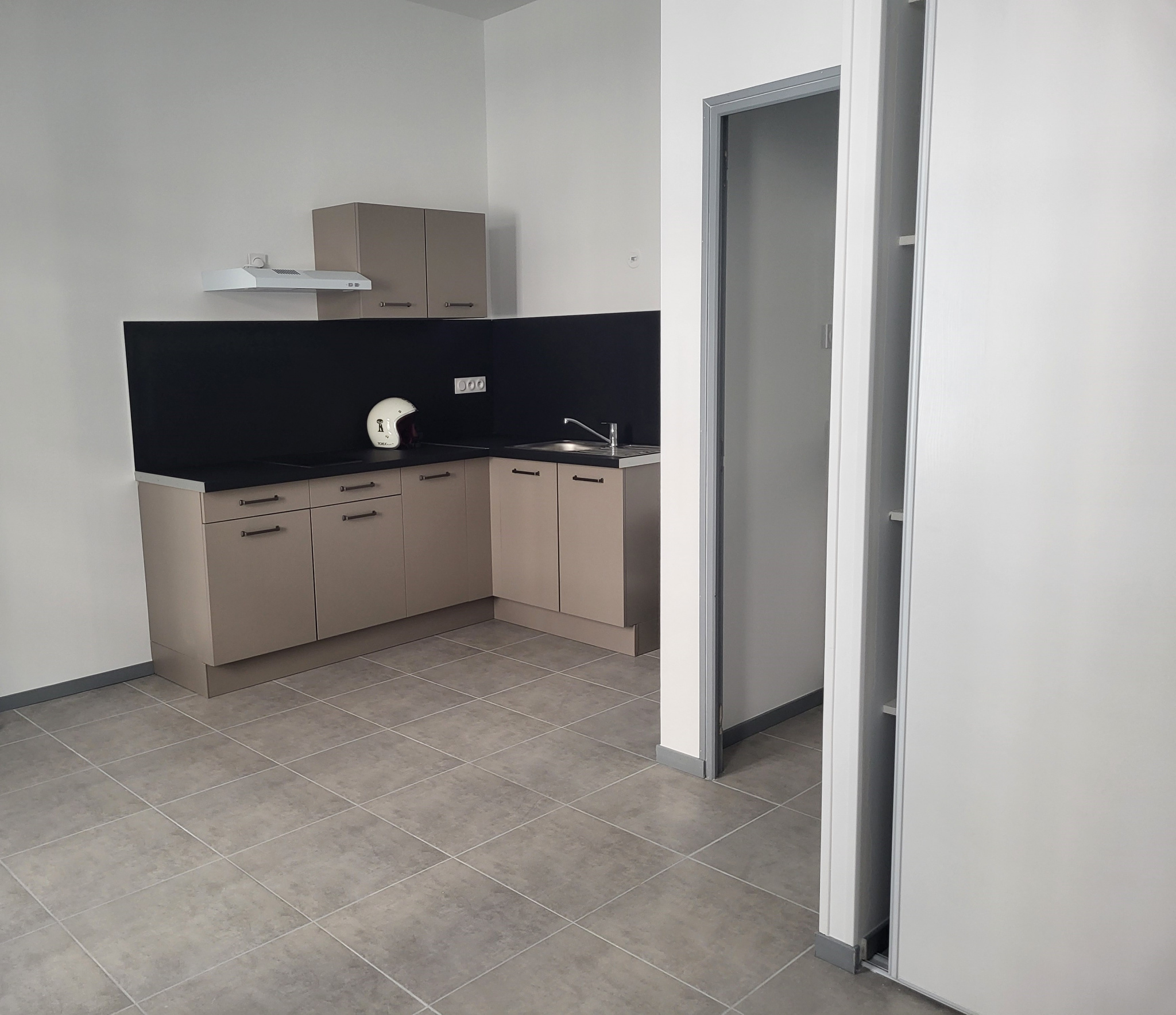 Appartement 1 pièce - 21m² - NIMES