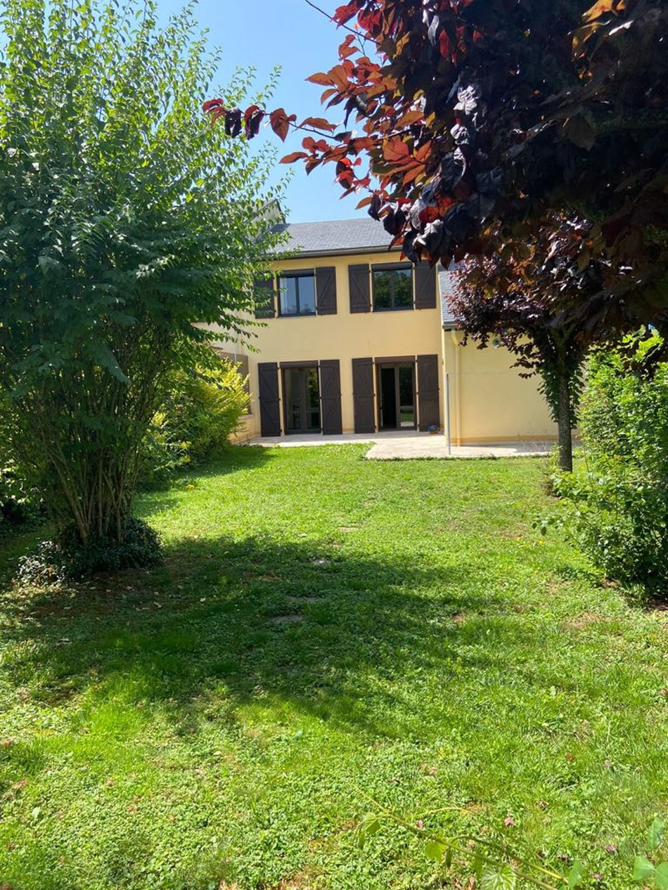 Maison 4 pièces - 86m² - ONET LE CHATEAU