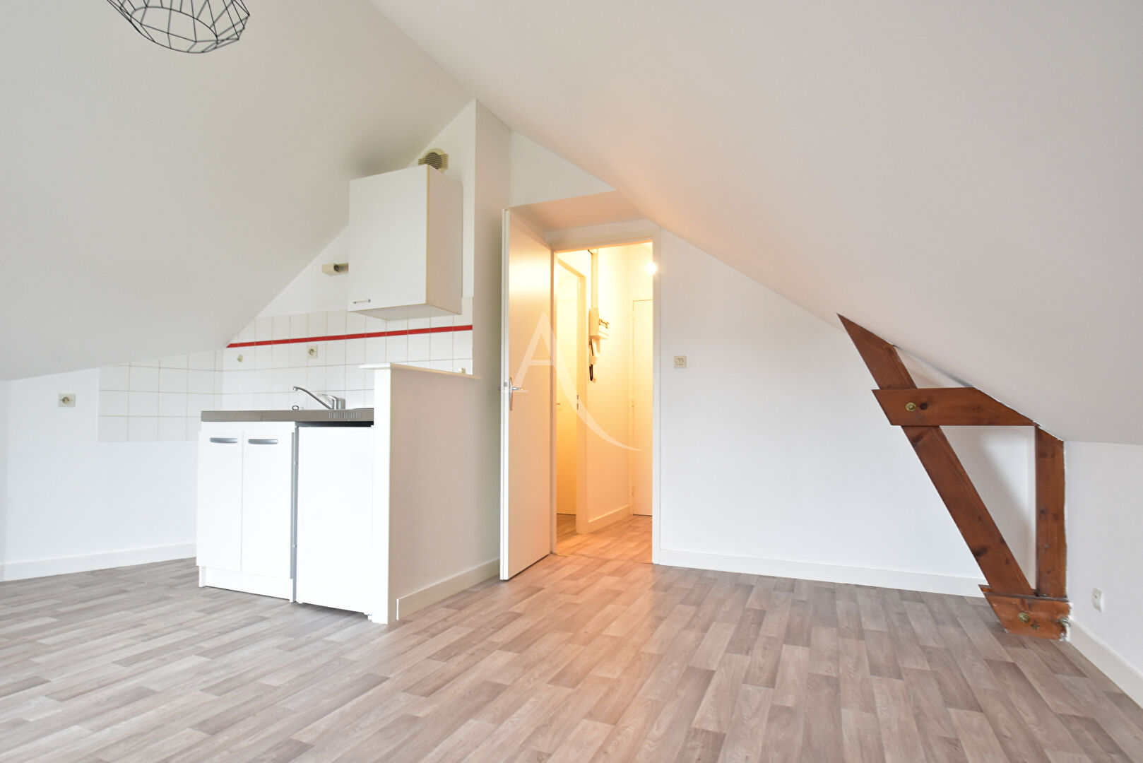 Appartement 1 pièce - 15m² - CHEMILLE EN ANJOU