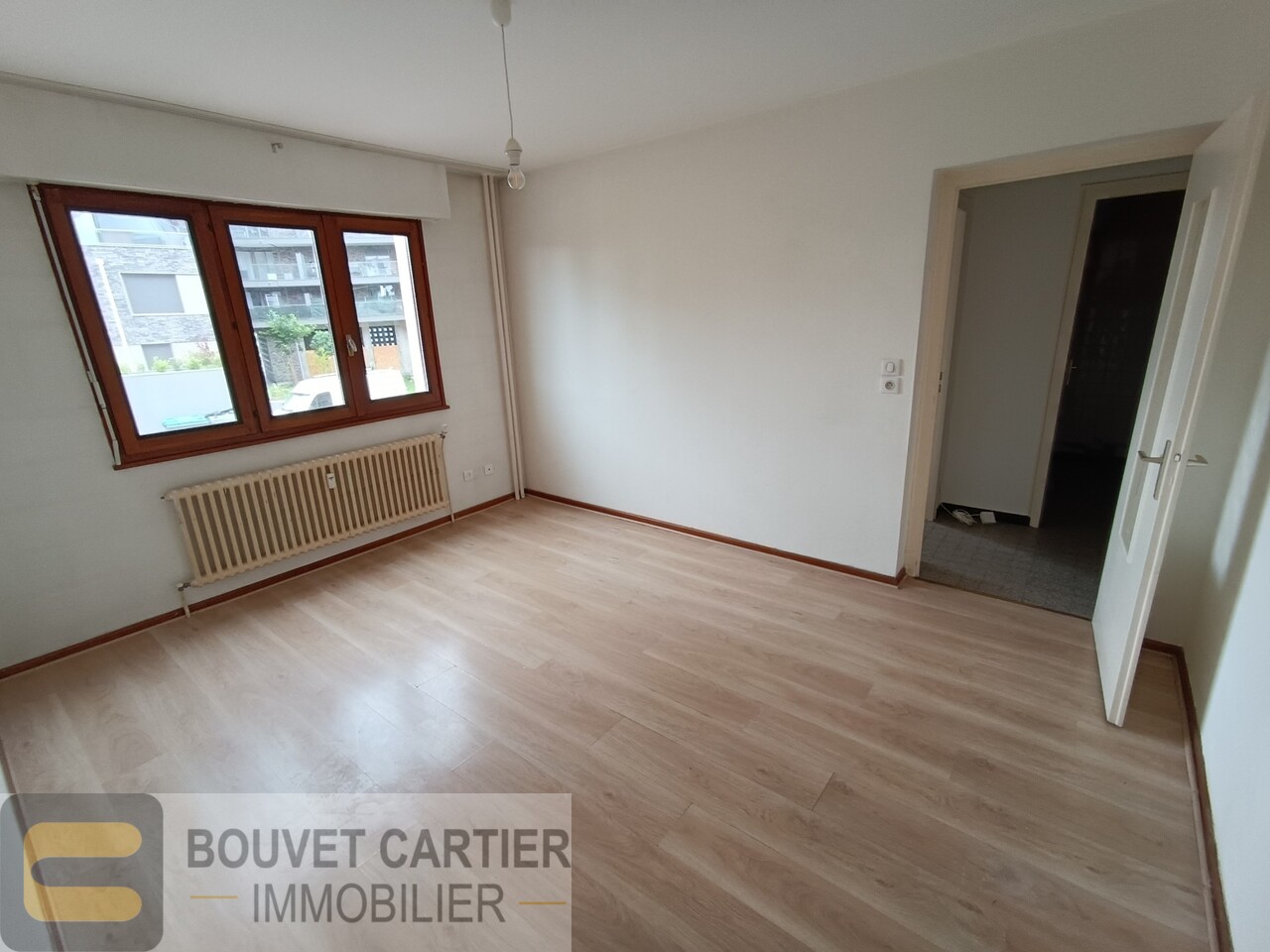 Appartement 2 pièces - 42m² - AMBILLY