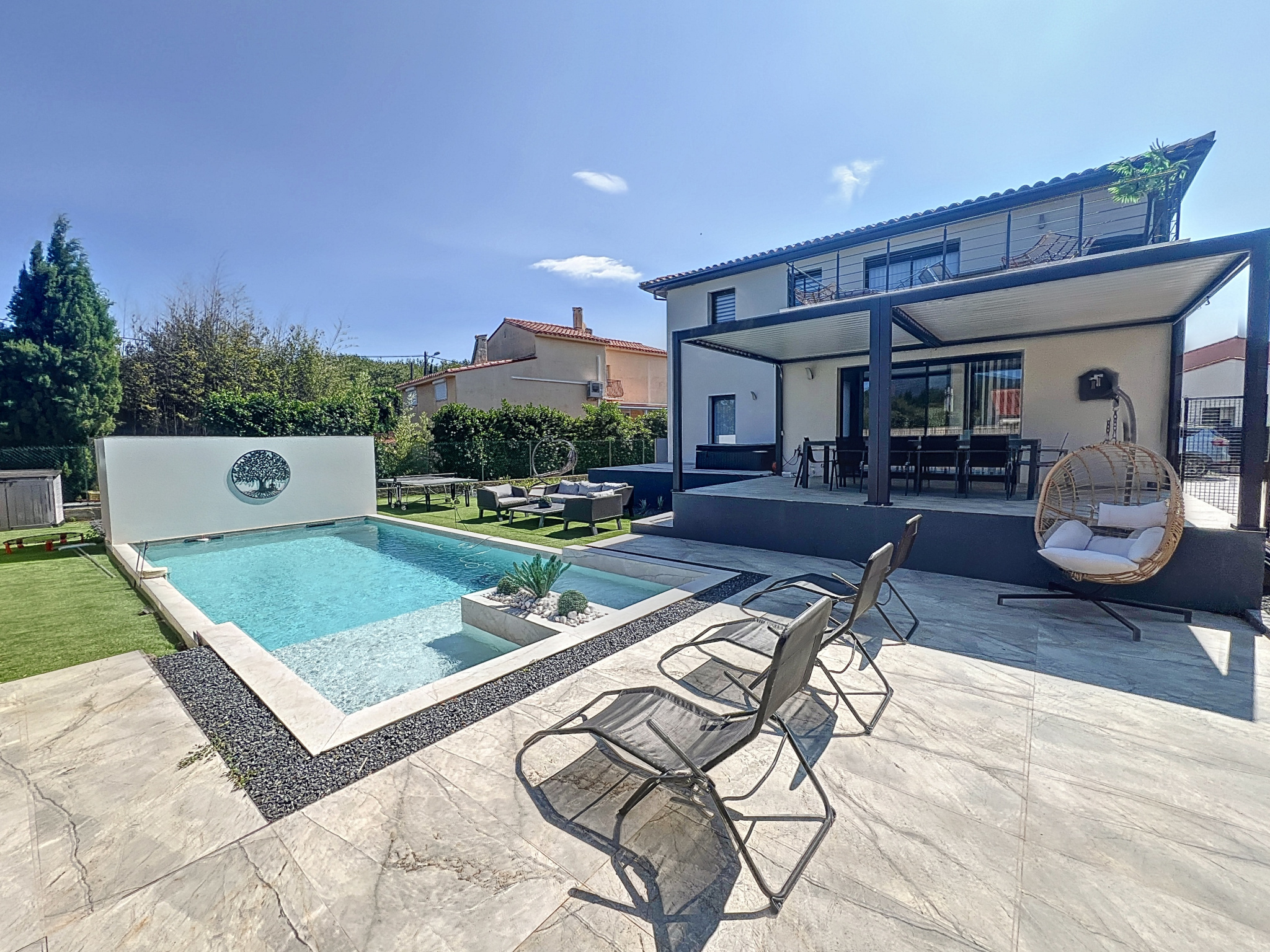 Maison 5 pièces - 169m² - MILLAS