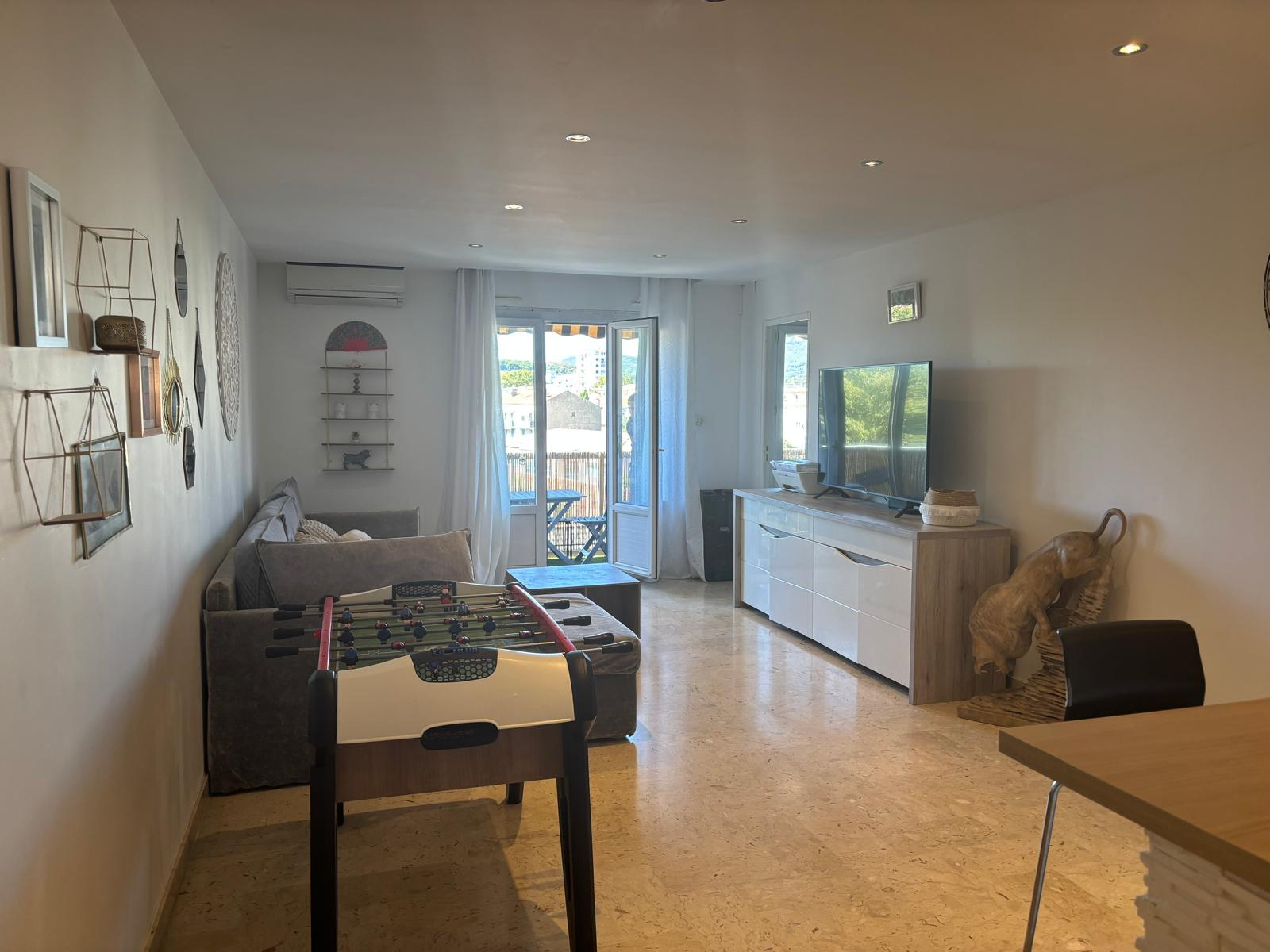 Appartement 3 pièces - 84m² - TOULON