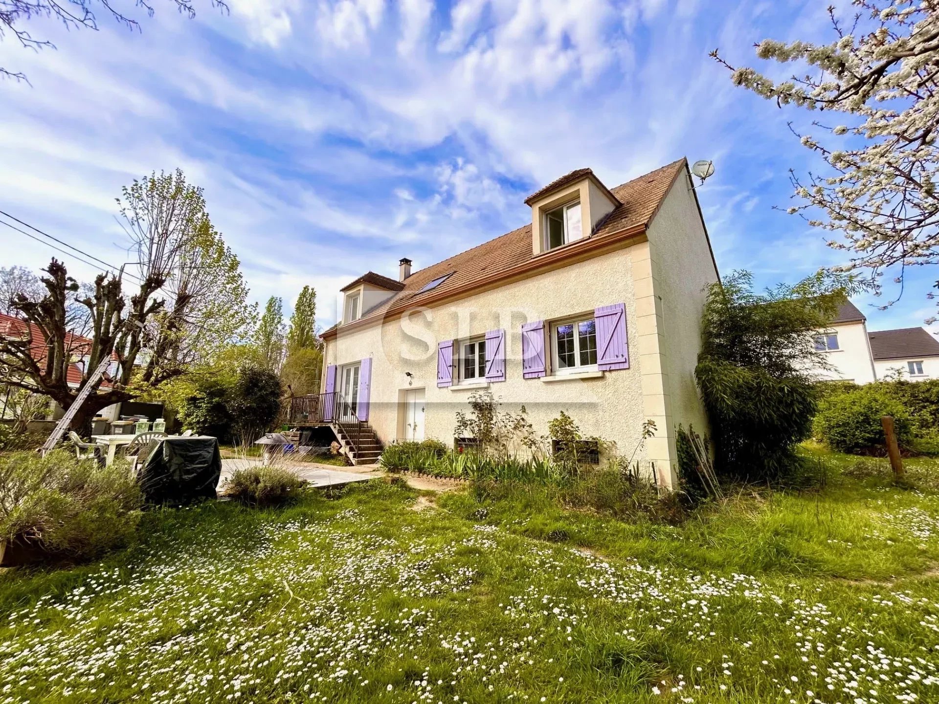 Maison 6 pièces - 158m² - LA VILLE DU BOIS