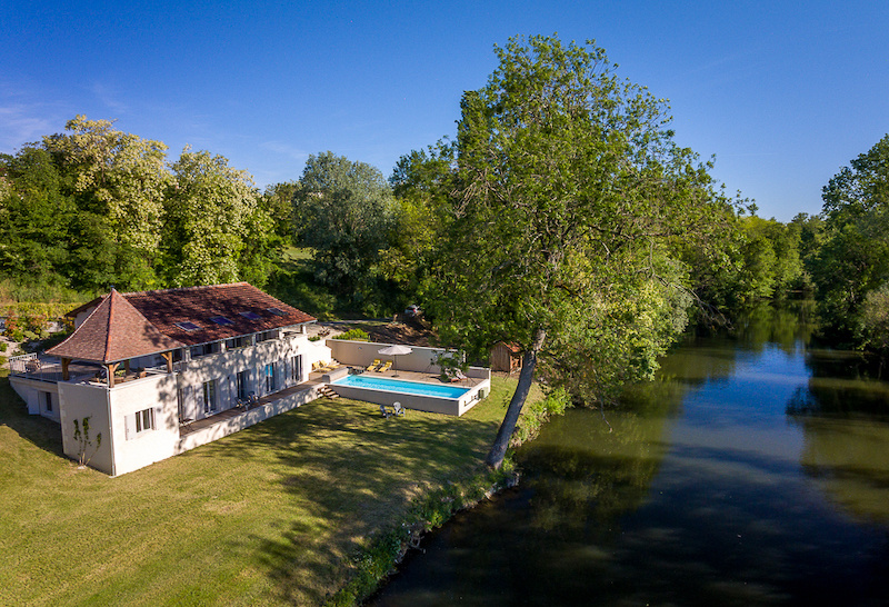 Maison 7 pièces - 162m² - AUBETERRE SUR DRONNE