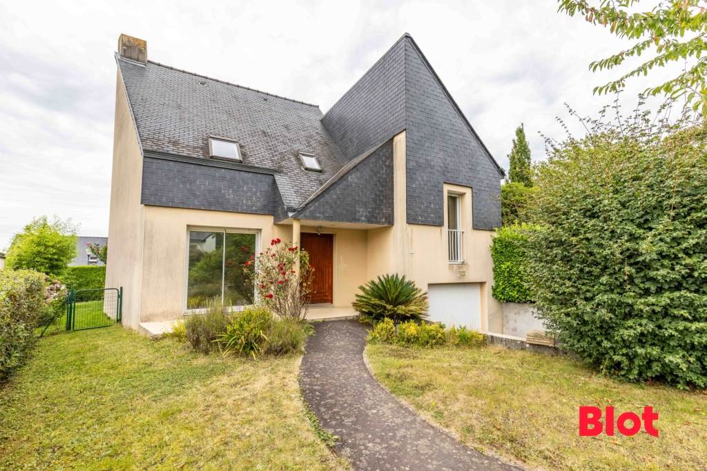 Maison 6 pièces - 129m² - NOYAL SUR VILAINE