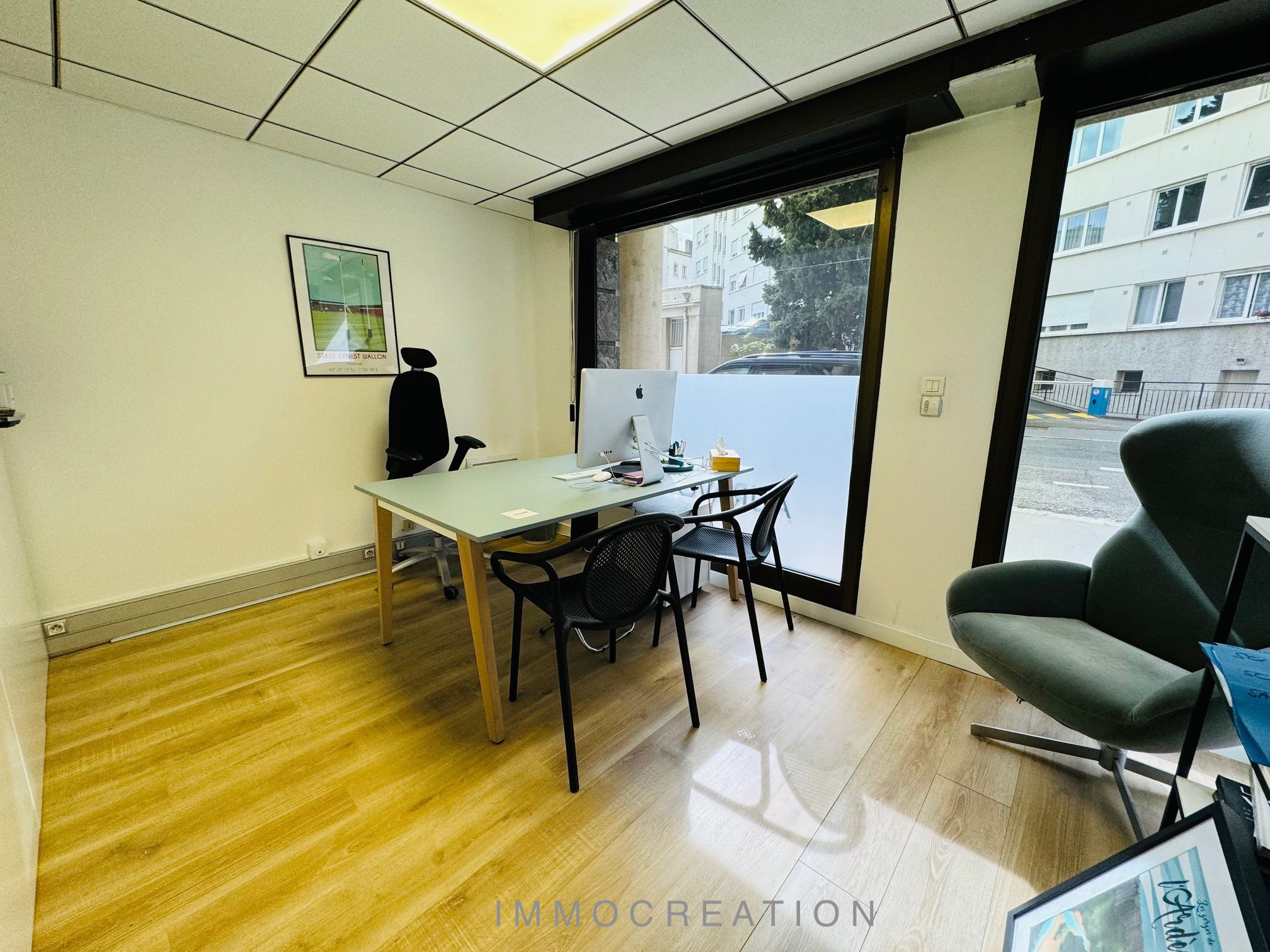 Local Professionnel  - 62m² - LYON  - 6ème