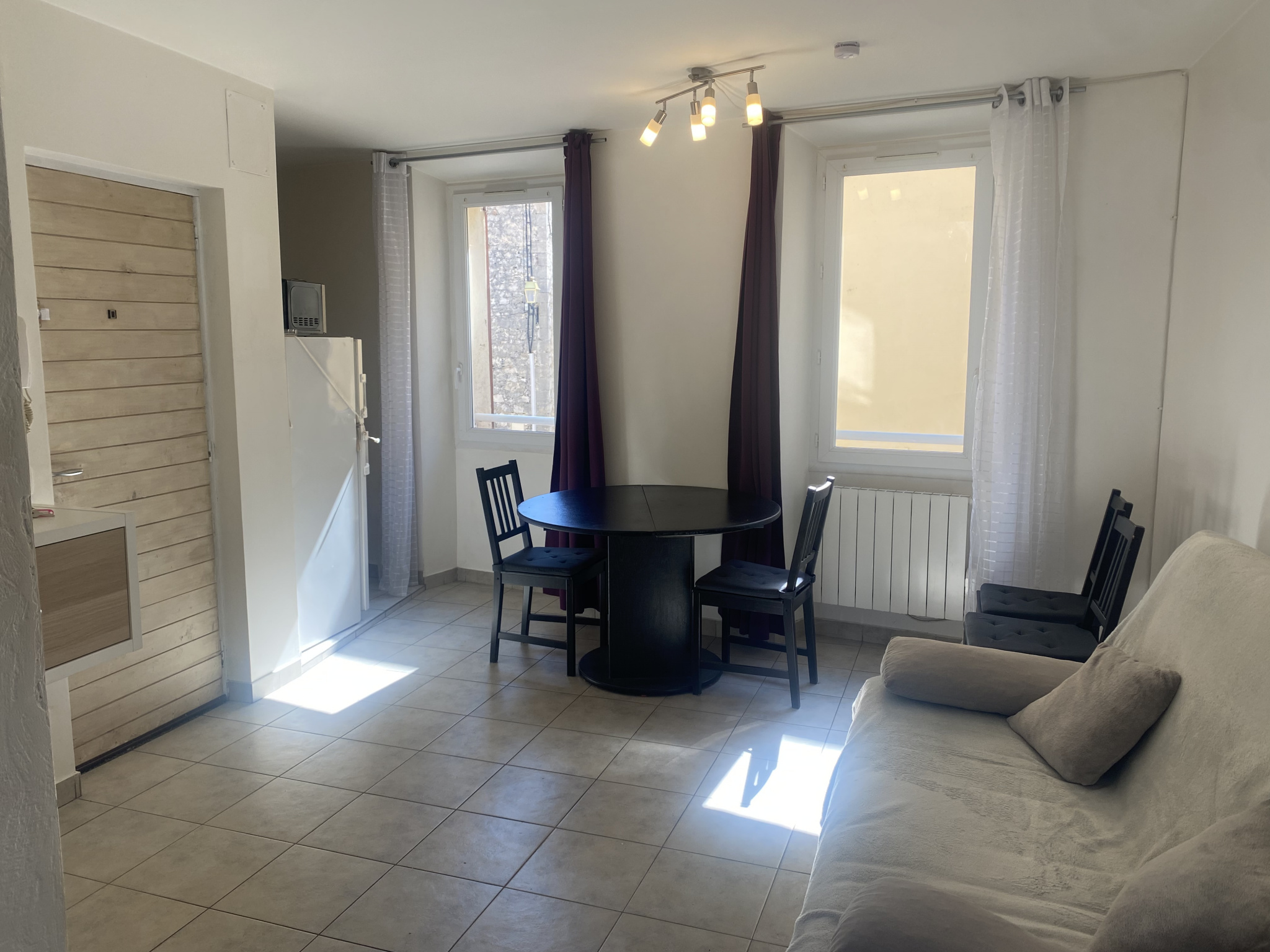 Appartement 1 pièce - 23m² - ST VALLIER DE THIEY