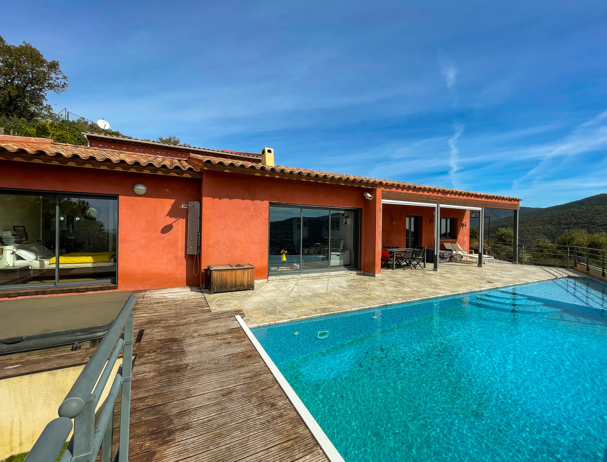 Maison 7 pièces - 203m² - LA LONDE LES MAURES