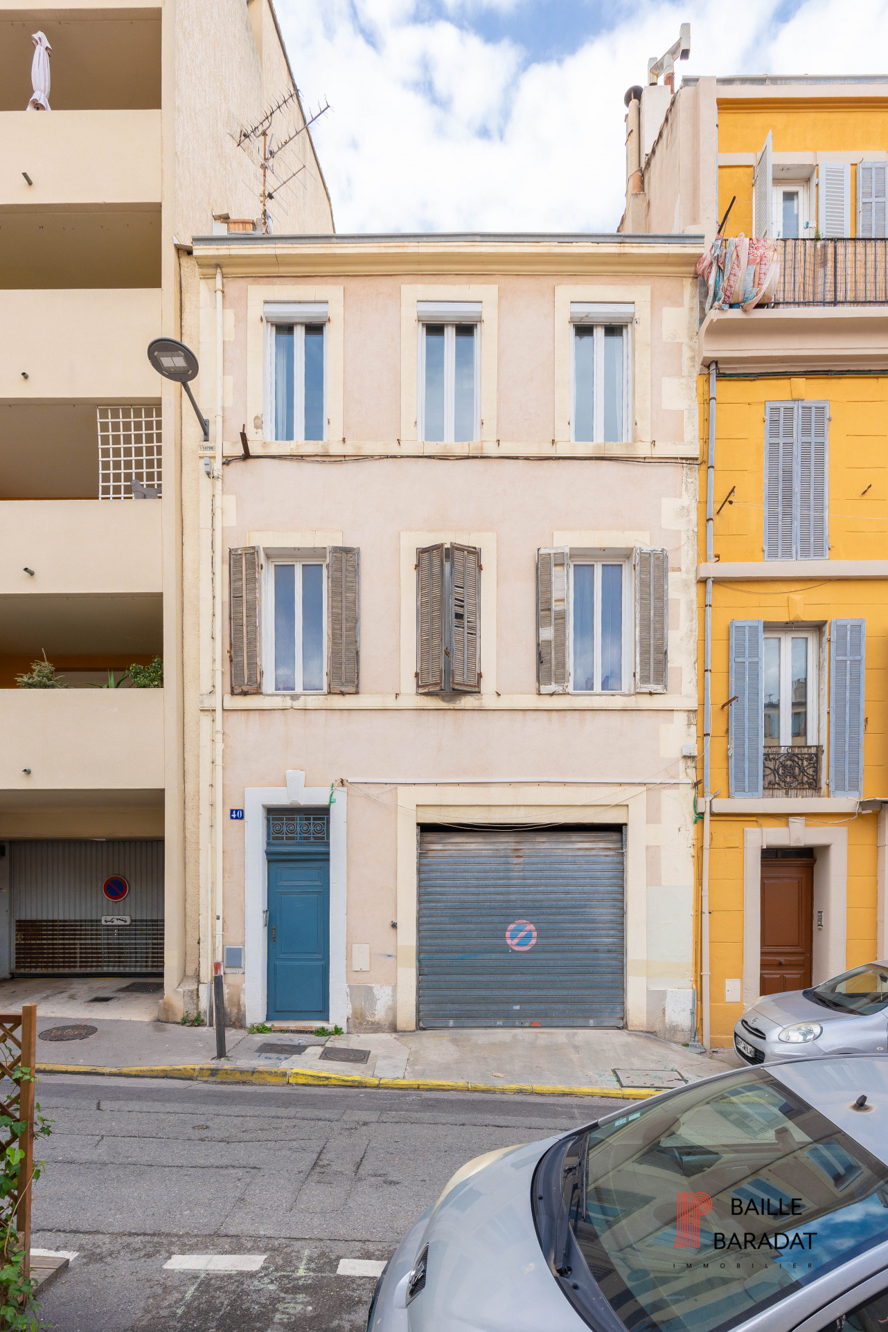 Local Professionnel  - 70m² - MARSEILLE  - 7ème