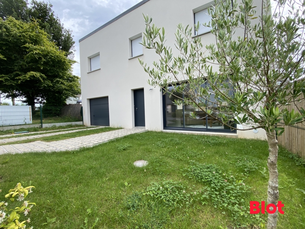 Maison 7 pièces - 142m² - BETTON