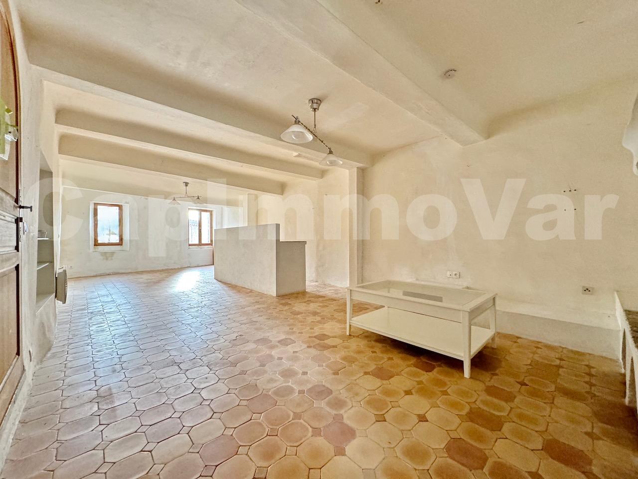 Appartement 3 pièces - 85m² - LE CASTELLET