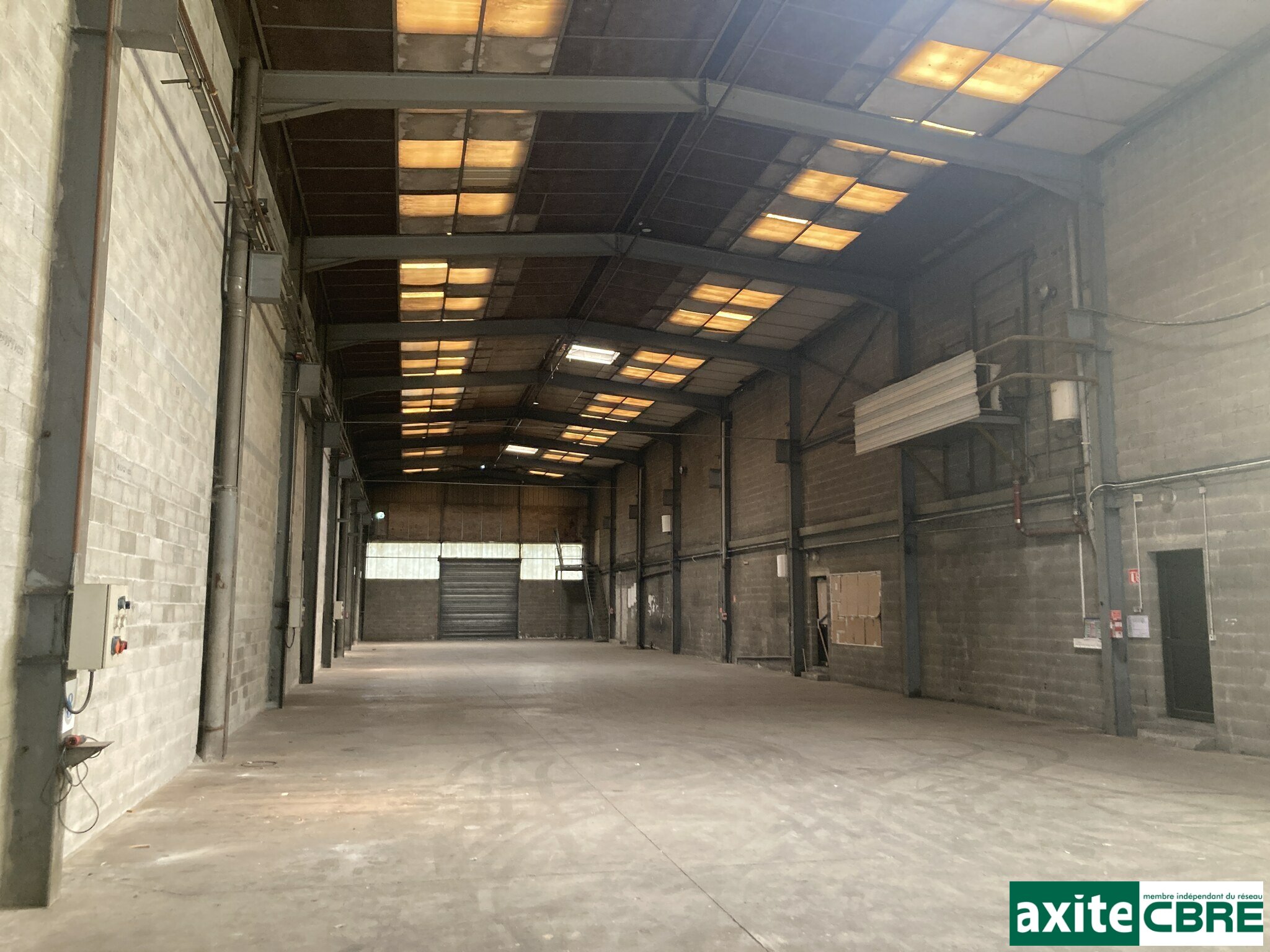 Local industriel  - 350m² - VIZILLE