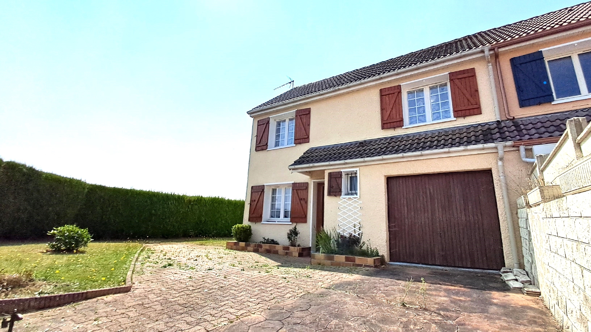 Maison 4 pièces - 108m² - BREZOLLES