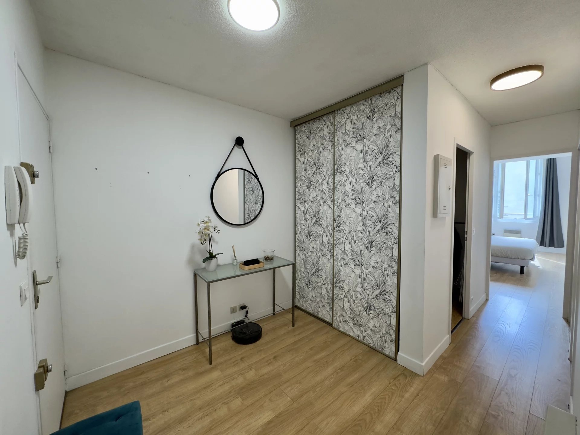 Appartement 2 pièces - 56m² - MARSEILLE  - 6ème