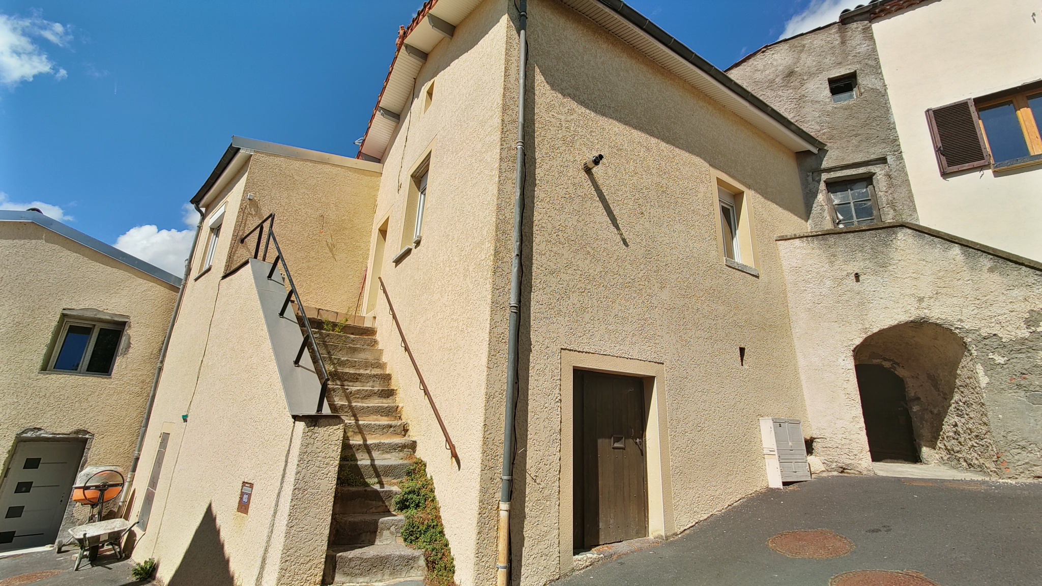 Maison 2 pièces - 58m² - ISSOIRE