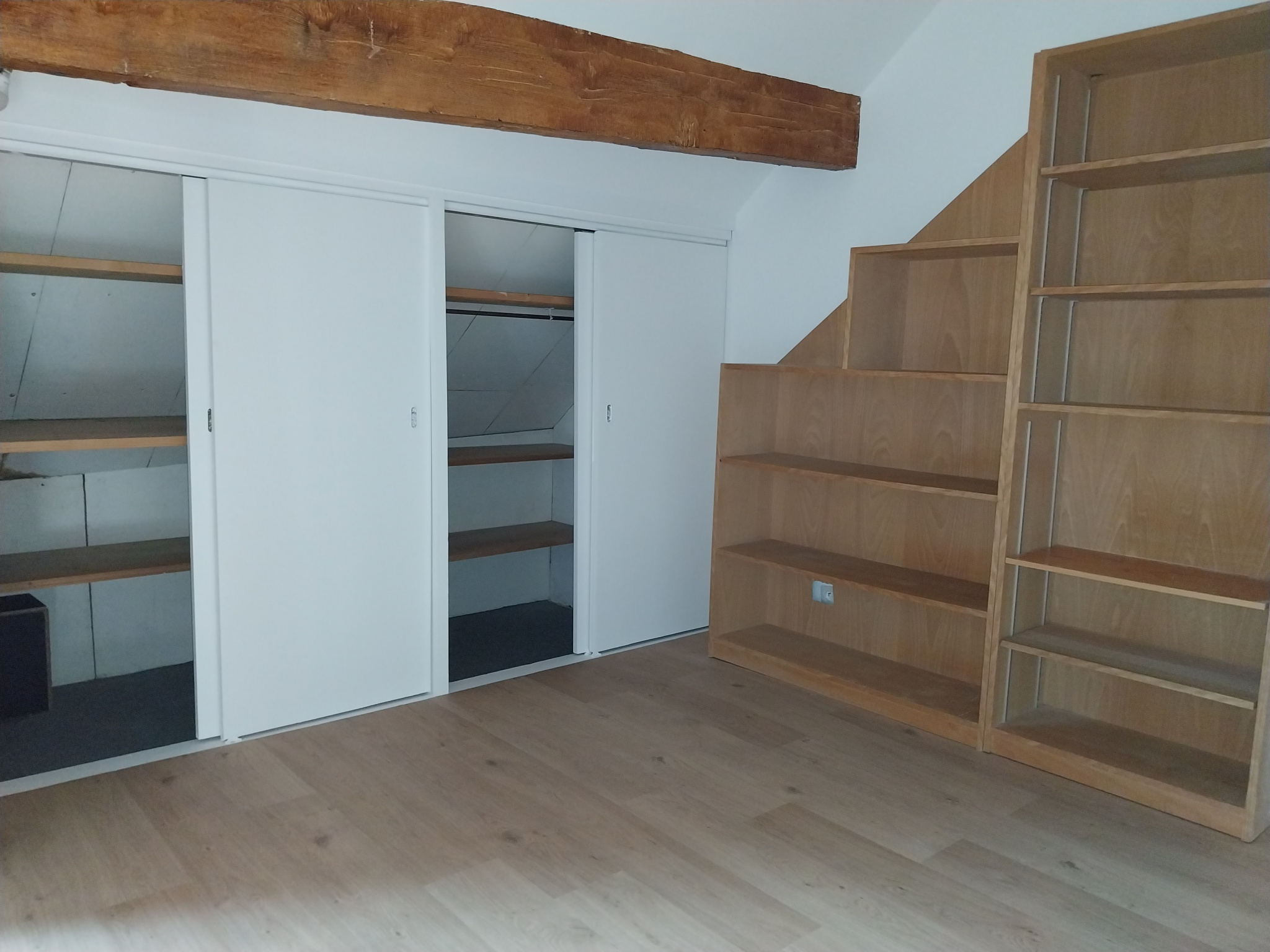 Appartement 2 pièces - 97m² - ANGOULEME