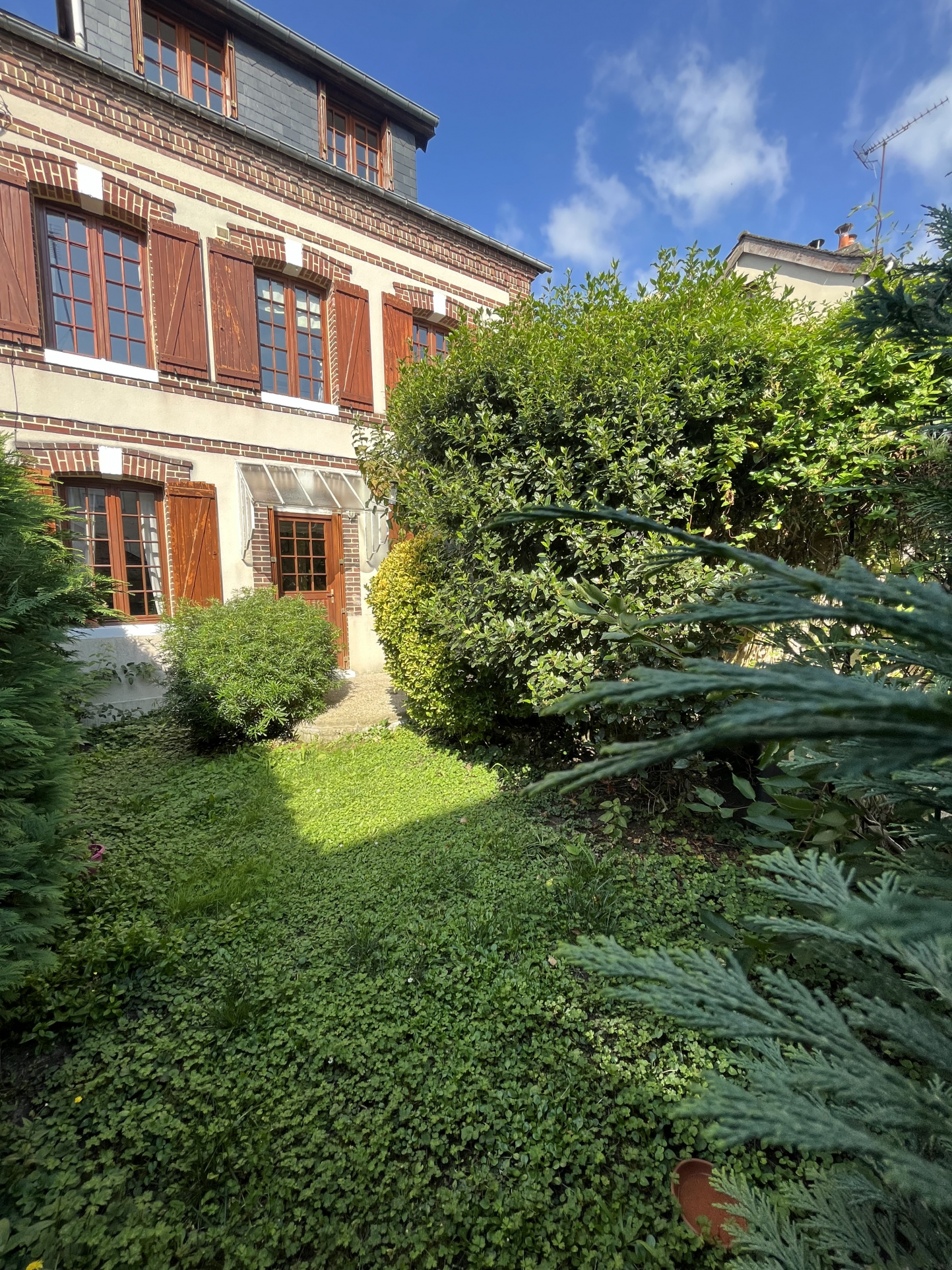 Maison 5 pièces - 85m² - NOTRE DAME DE BONDEVILLE