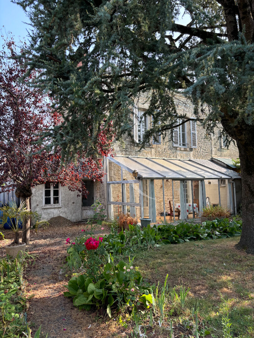 Maison 6 pièces - 110m² - FONTENAY LE COMTE