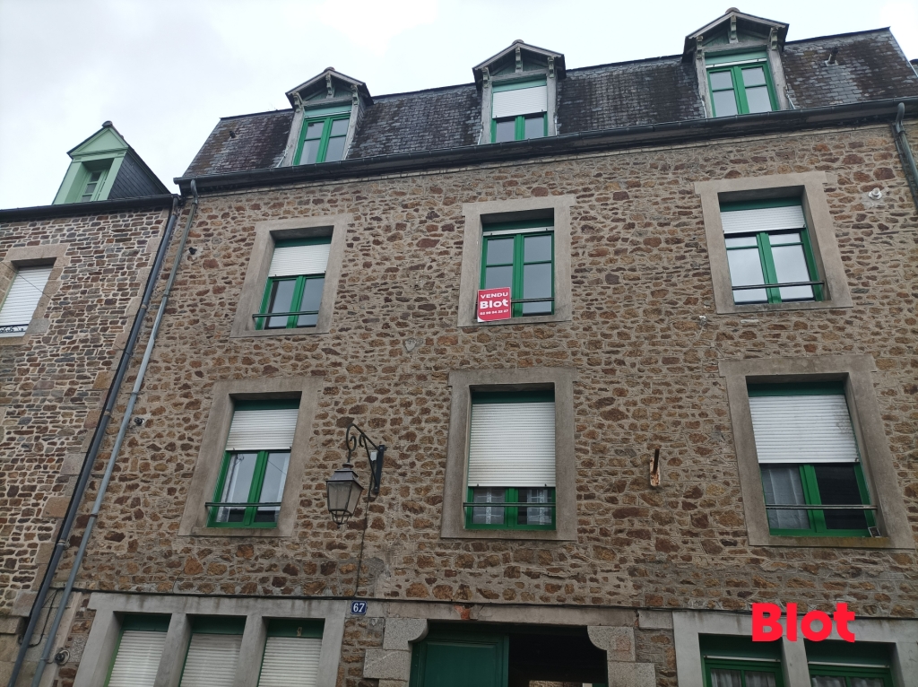 Appartement 2 pièces - 48m² - FOUGERES