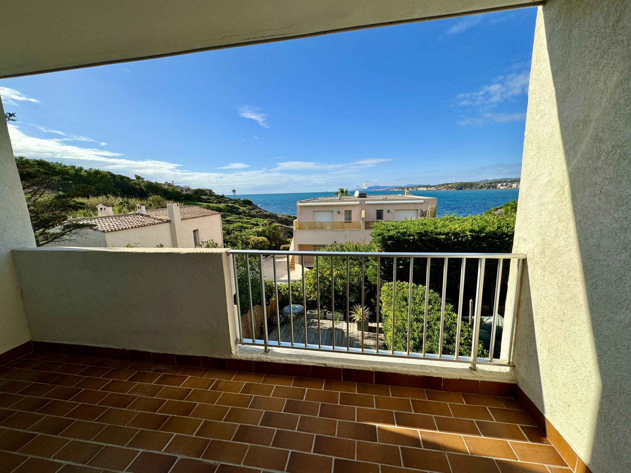 Appartement 1 pièce - 27m² - SIX FOURS LES PLAGES