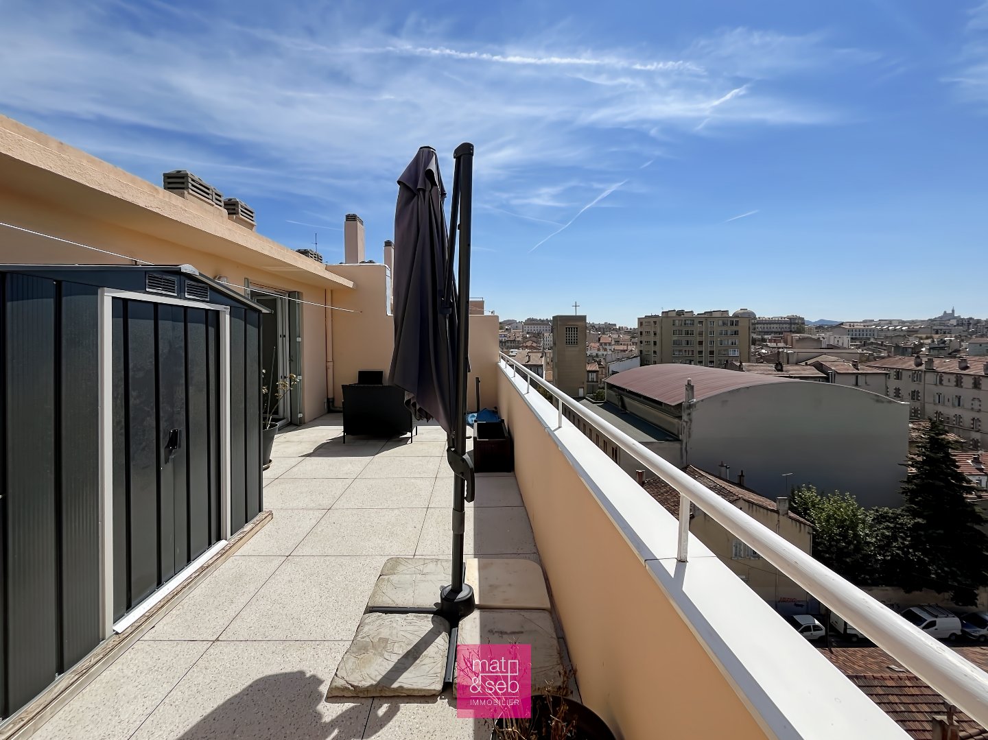 Appartement 2 pièces - 40m² - MARSEILLE  - 3ème