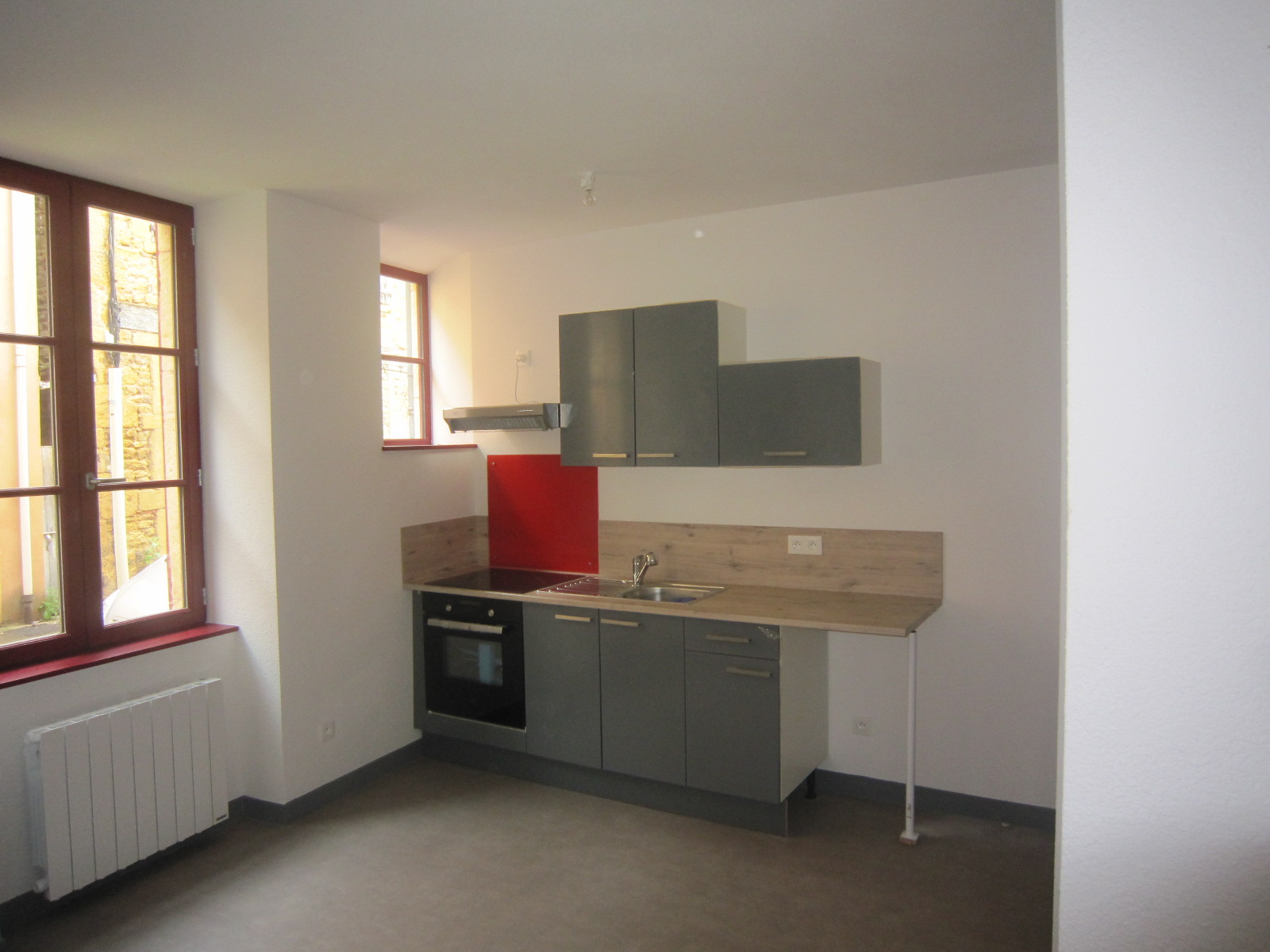 Appartement 1 pièce - 35m² - CHARLIEU