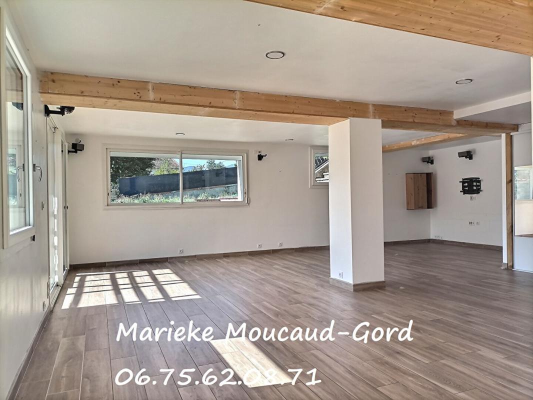 Maison 17 pièces - 237m² - BAS EN BASSET