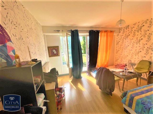 Appartement 1 pièce - 25m² - ST DENIS