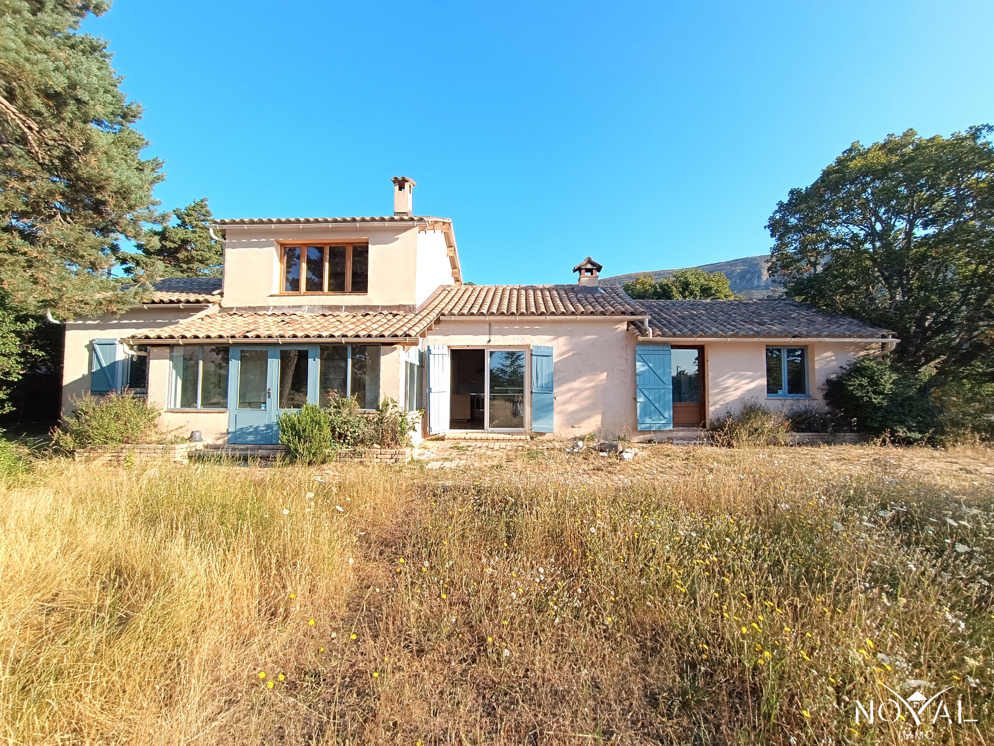 Maison 6 pièces - 125m² - CAUSSOLS