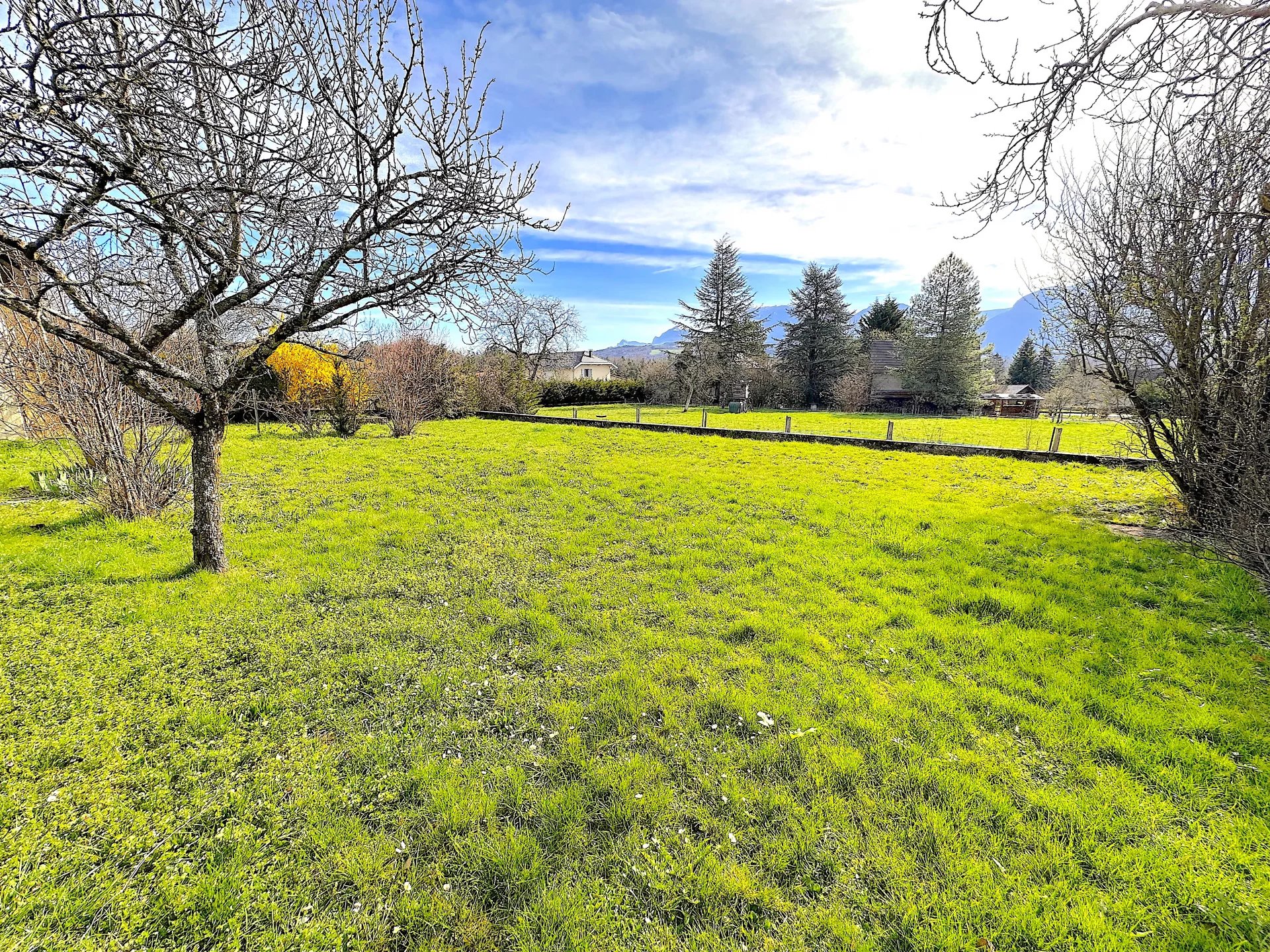 Terrain  - 527m² - GROISY