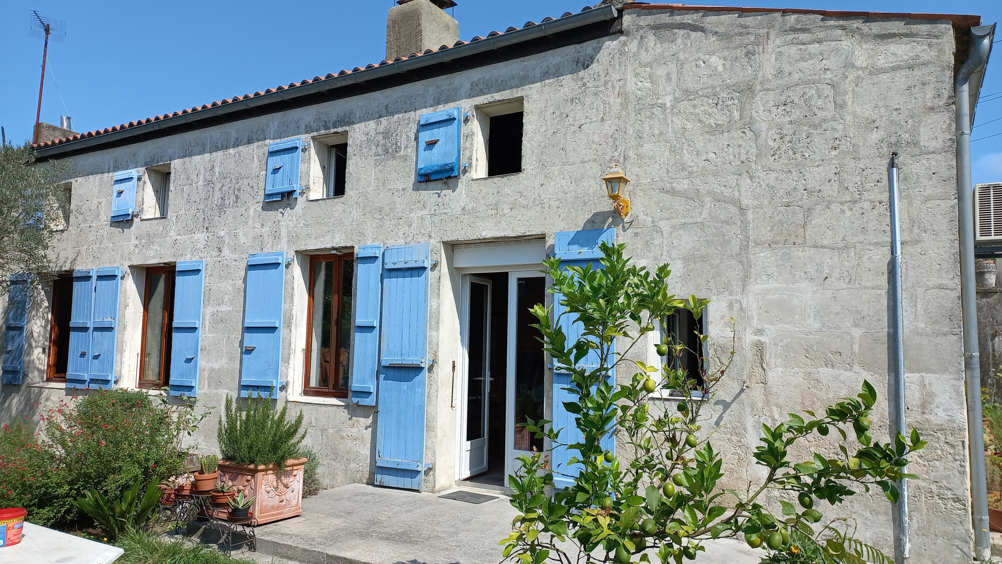 Maison 3 pièces - 115m² - ST DIZANT DU GUA