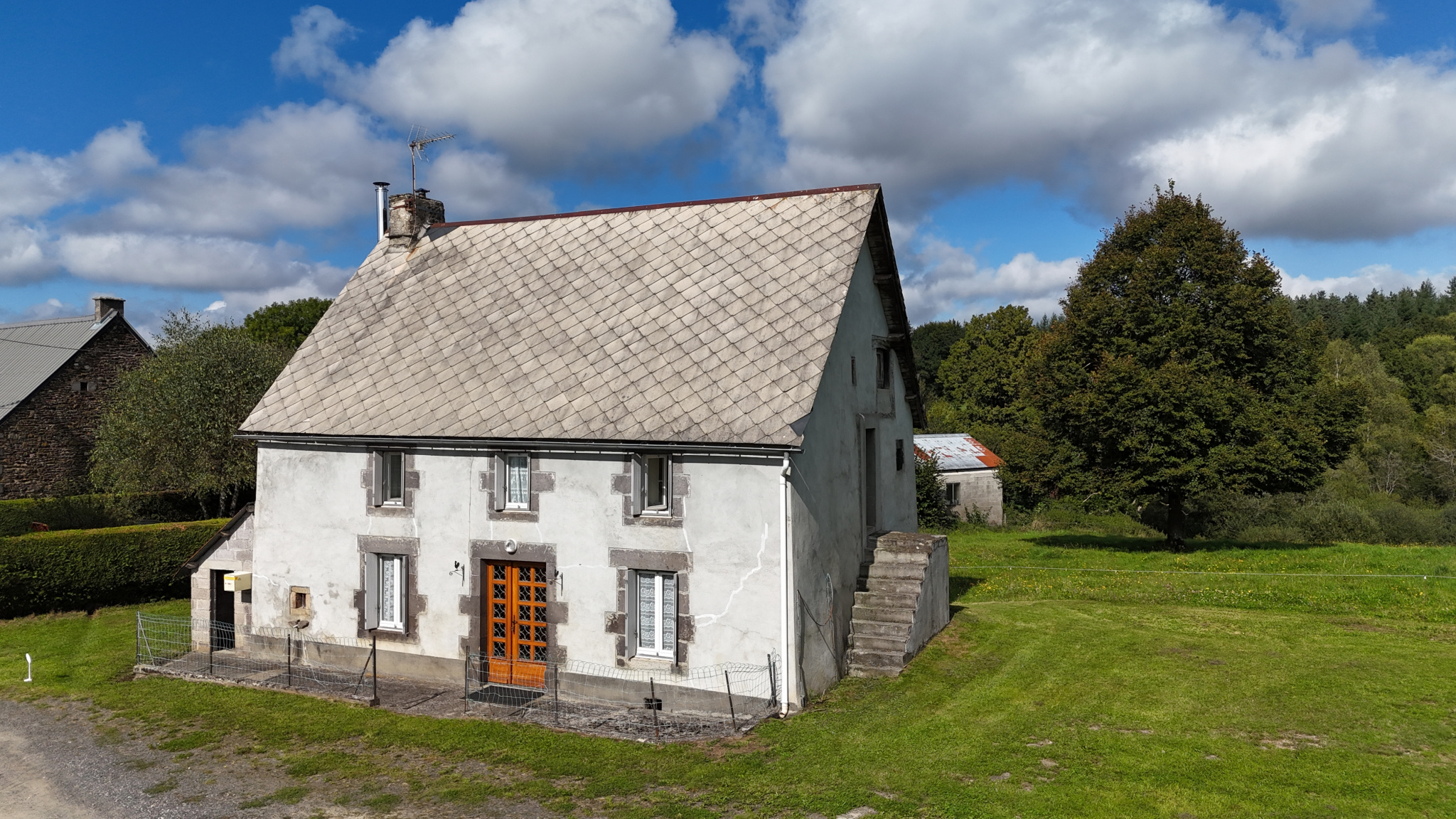 Maison 6 pièces - 100m² - BOURG LASTIC