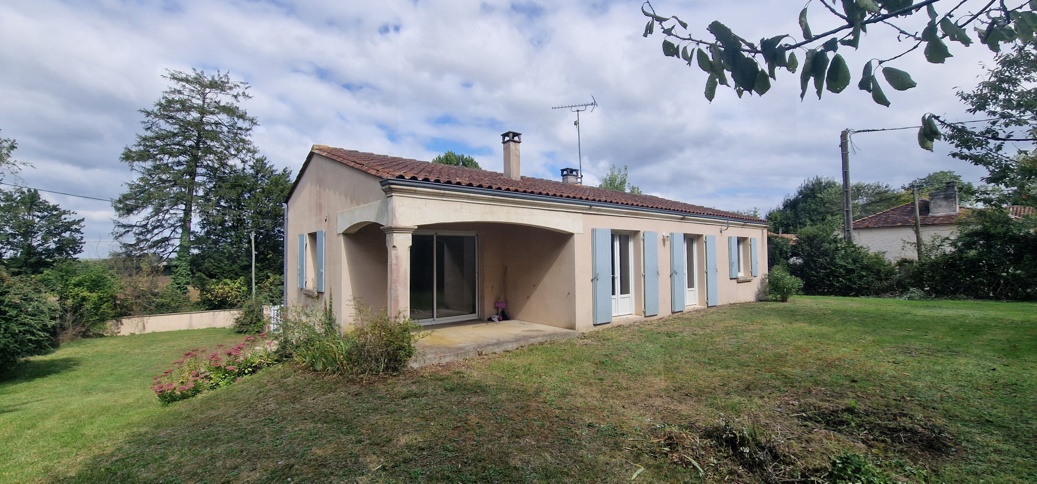 Maison 4 pièces - 92m² - FOUQUEBRUNE