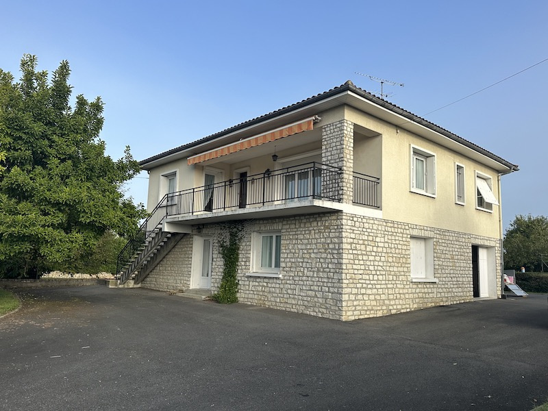 Maison 4 pièces - 160m² - MONTGUYON