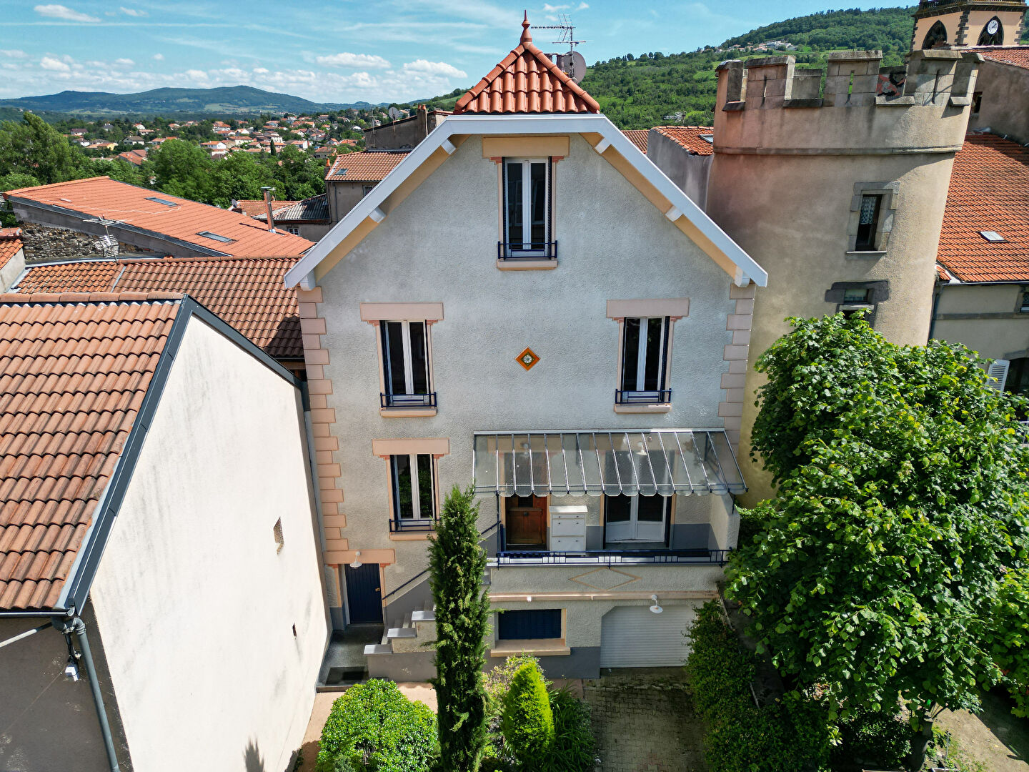 Maison 5 pièces - 113m² - LES MARTRES DE VEYRE