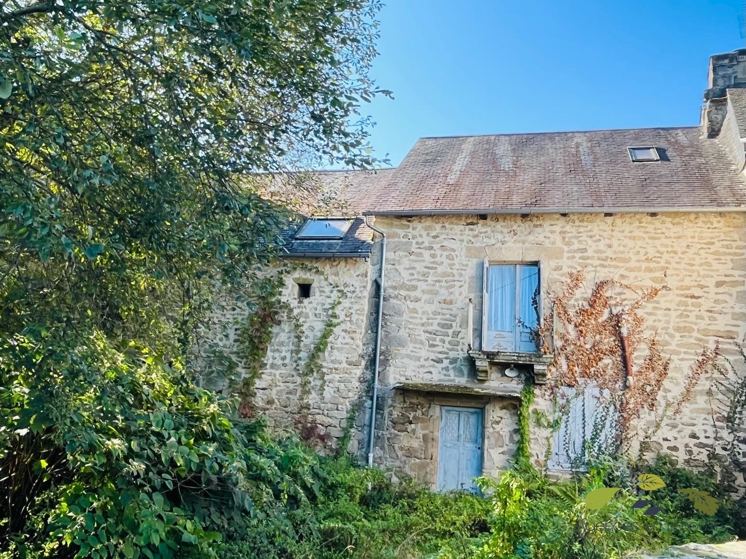 Maison 5 pièces - 230m² - TREIGNAC