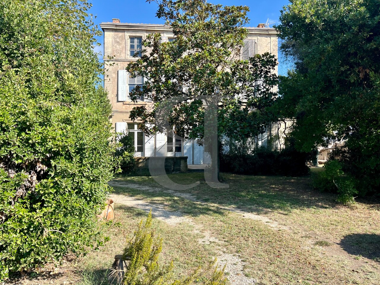 Maison 5 pièces - 171m² - ST REMY DE PROVENCE