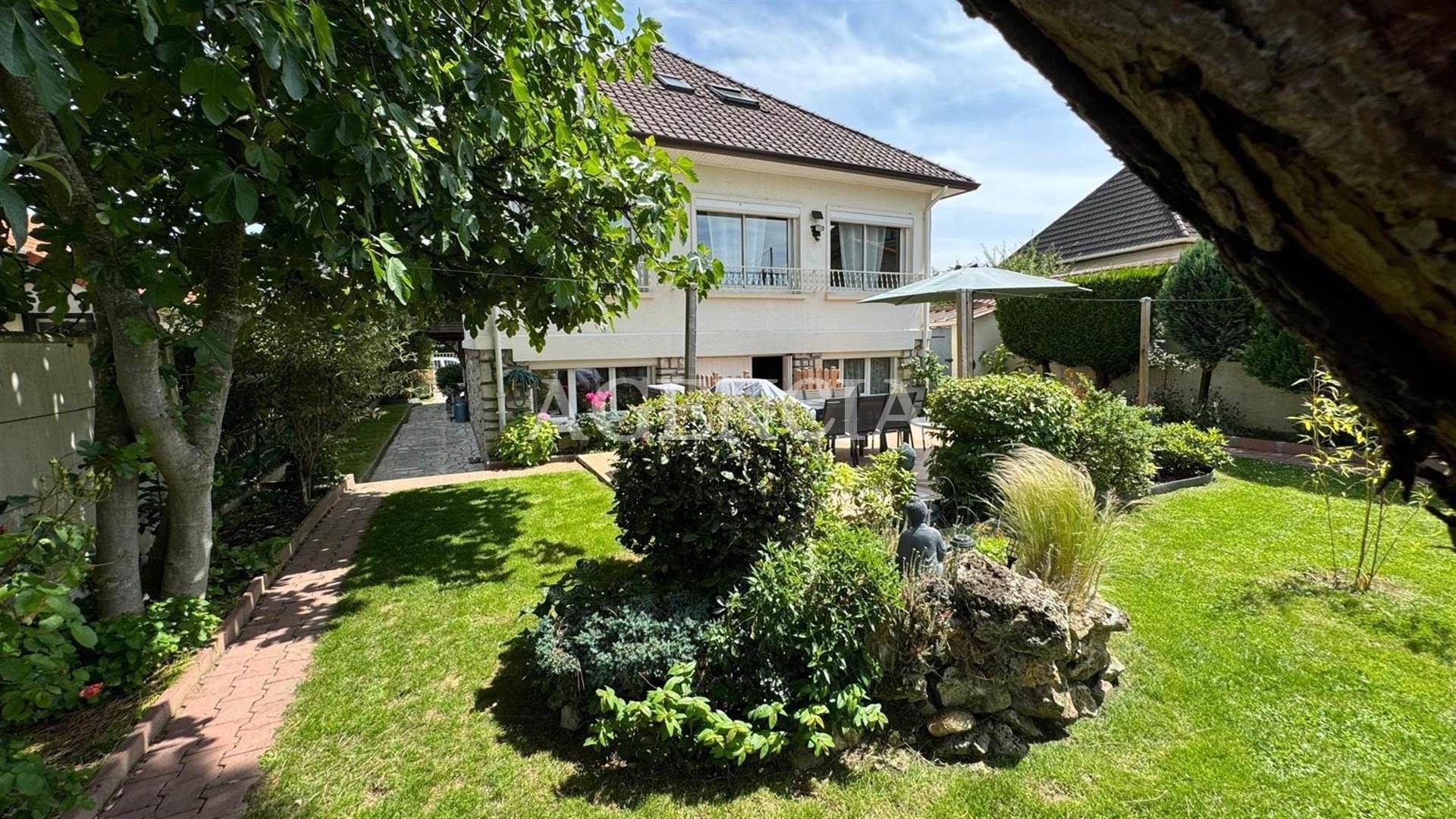 Maison 5 pièces - 138m² - PONTAULT COMBAULT