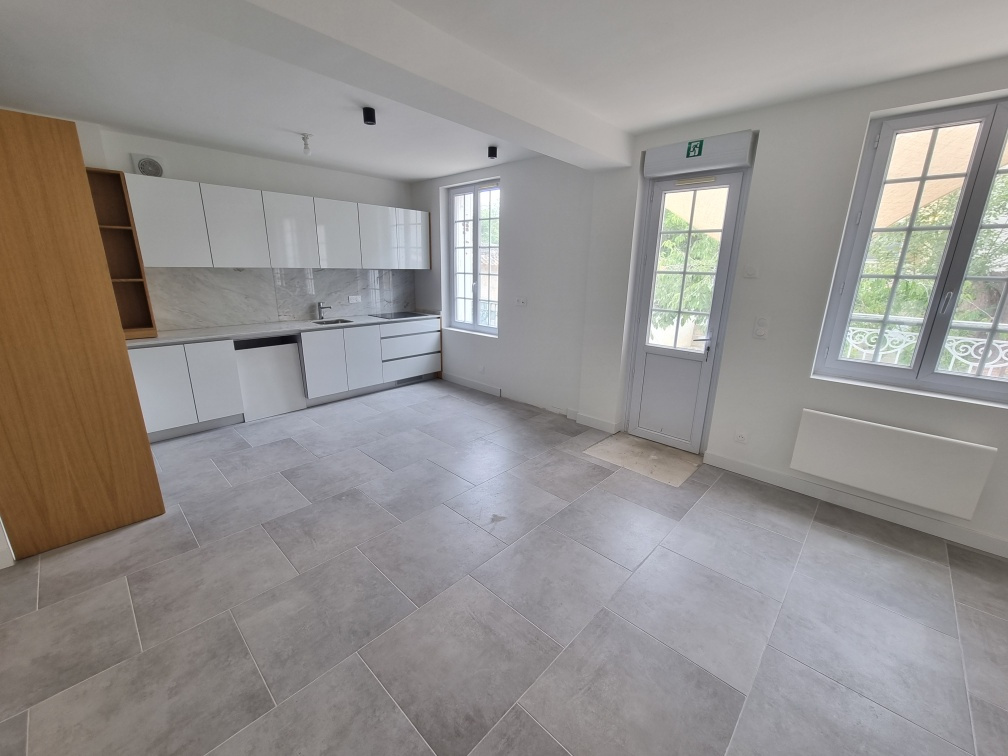 Maison 5 pièces - 140m² - FONTAINEBLEAU